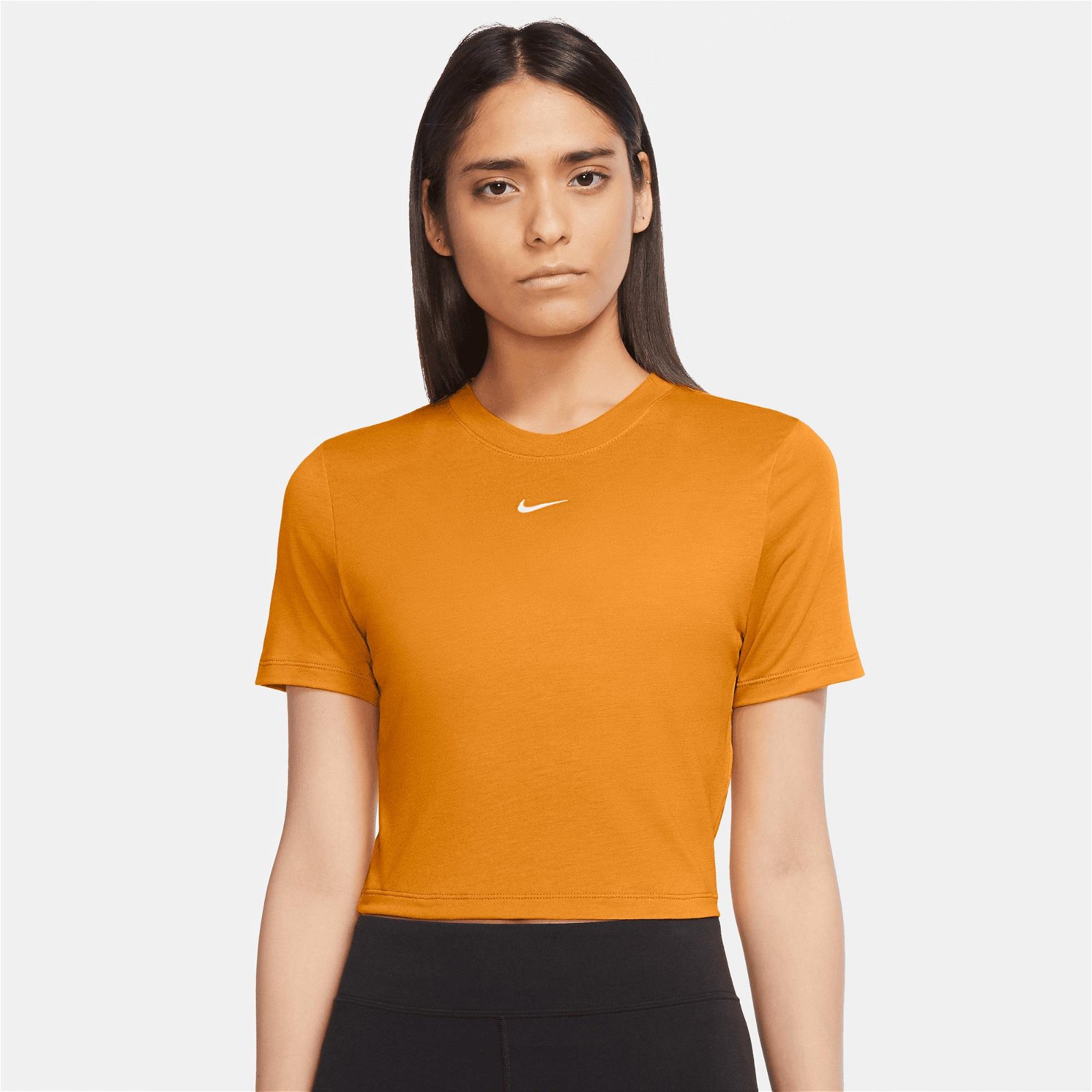 Nike Sportswear Essential Slim Kadın Turuncu Crop T-Shirt
