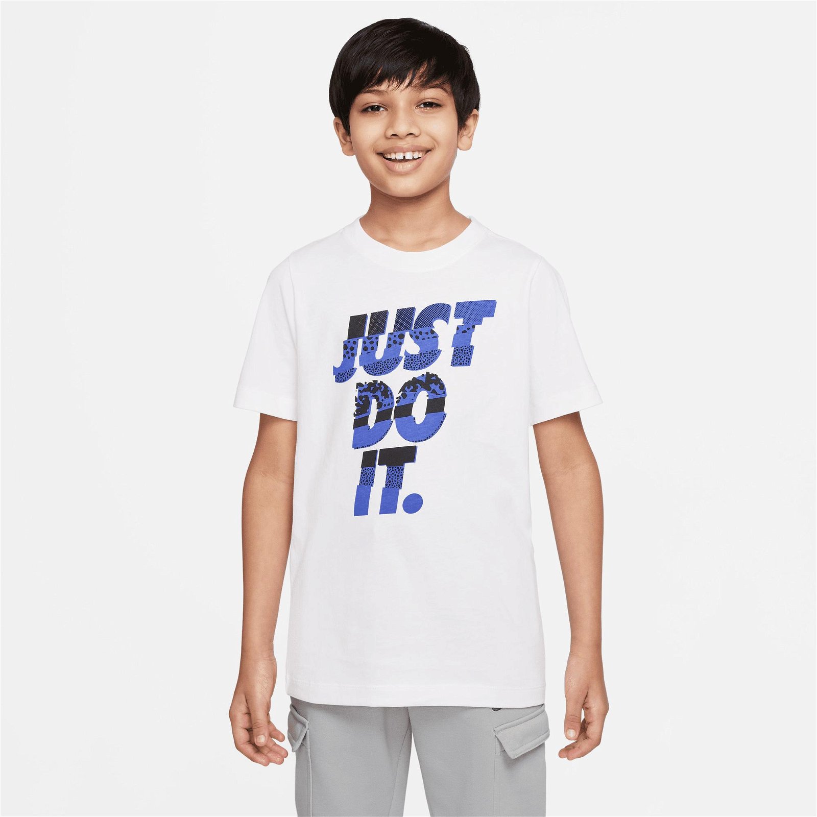 Nike Sportswear Core ndmark 1 Çocuk Beyaz T-Shirt