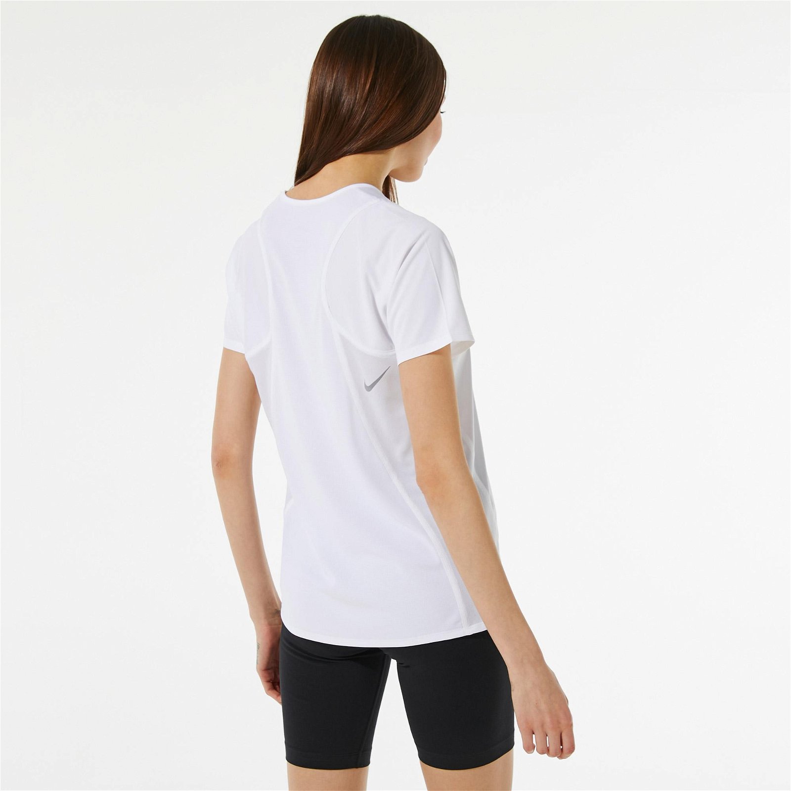 Nike Dri-FIT Race Kadın Beyaz T-Shirt