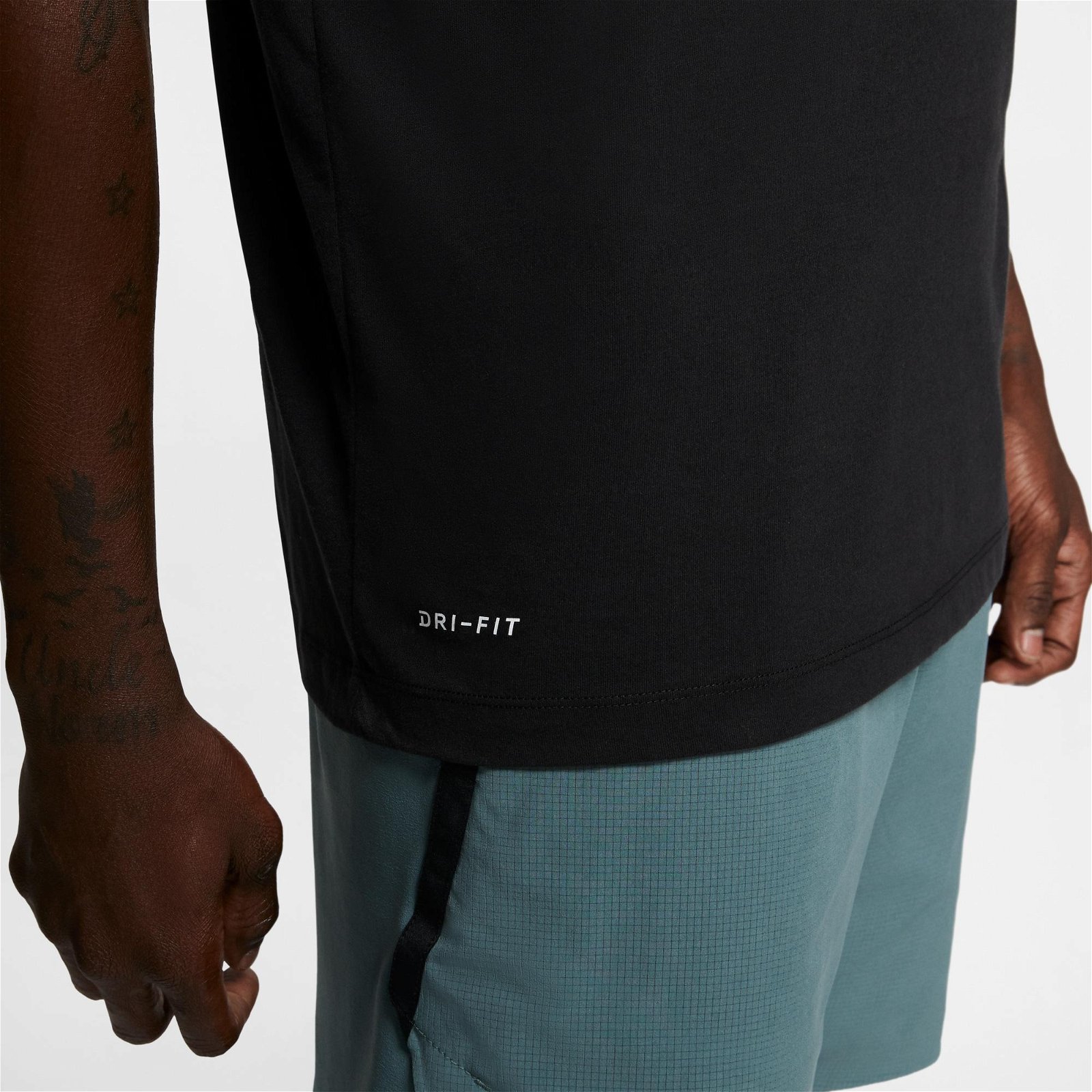 Nike Dri-FIT Dfc Crew Solid Erkek Siyah T-Shirt
