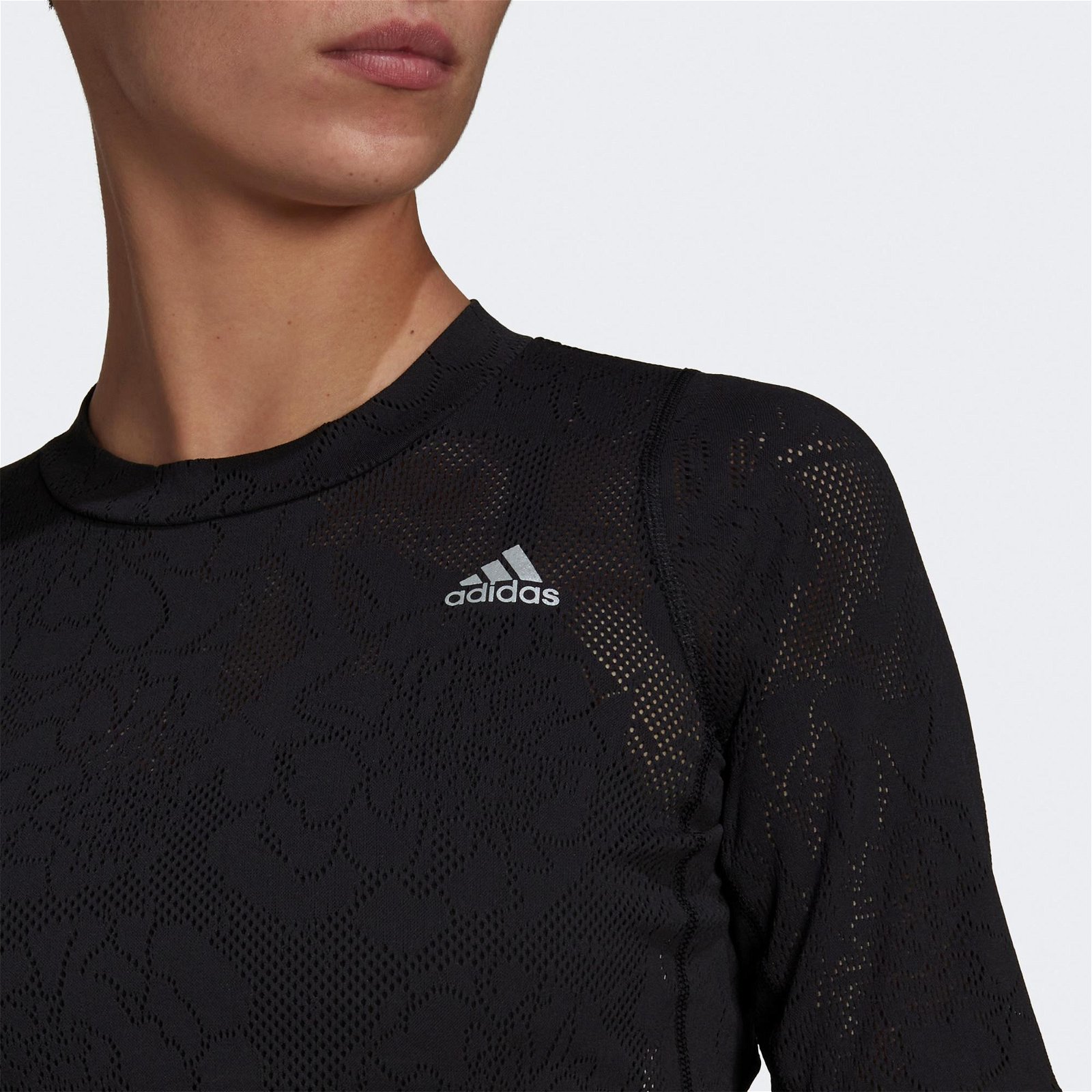 adidas Rainfast Lace Kadın Siyah T-Shirt