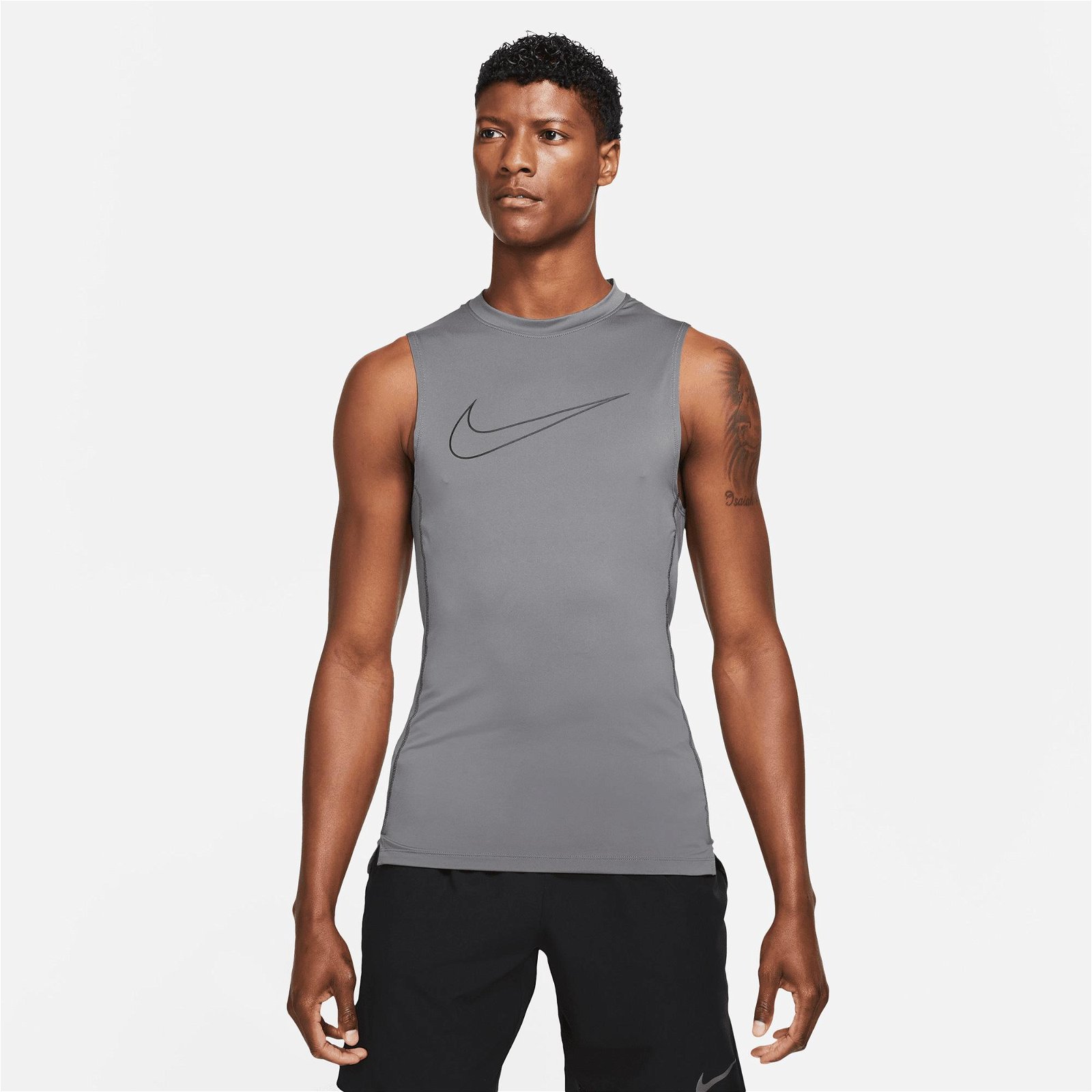Nike Pro Dri-FIT Tight-fit Erkek Gri Kolsuz T-Shirt