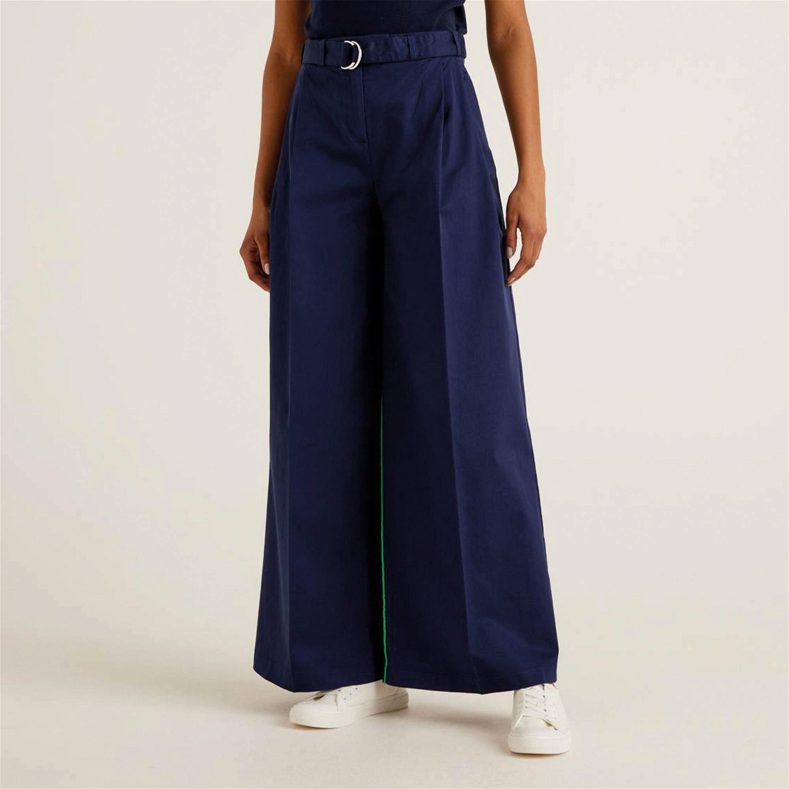 Benetton JCCXUCB Kemer Detaylı Geniş Kesim Kadın Lacivert Pantolon