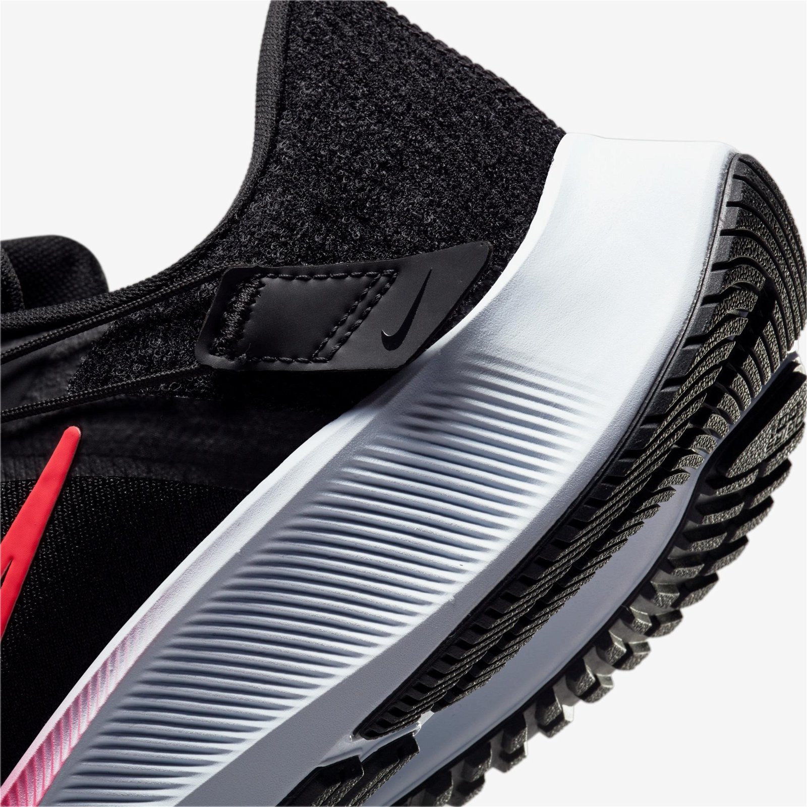 Nike Air Zoom Pegasus 38 Flyease Erkek Siyah Spor Ayakkabı