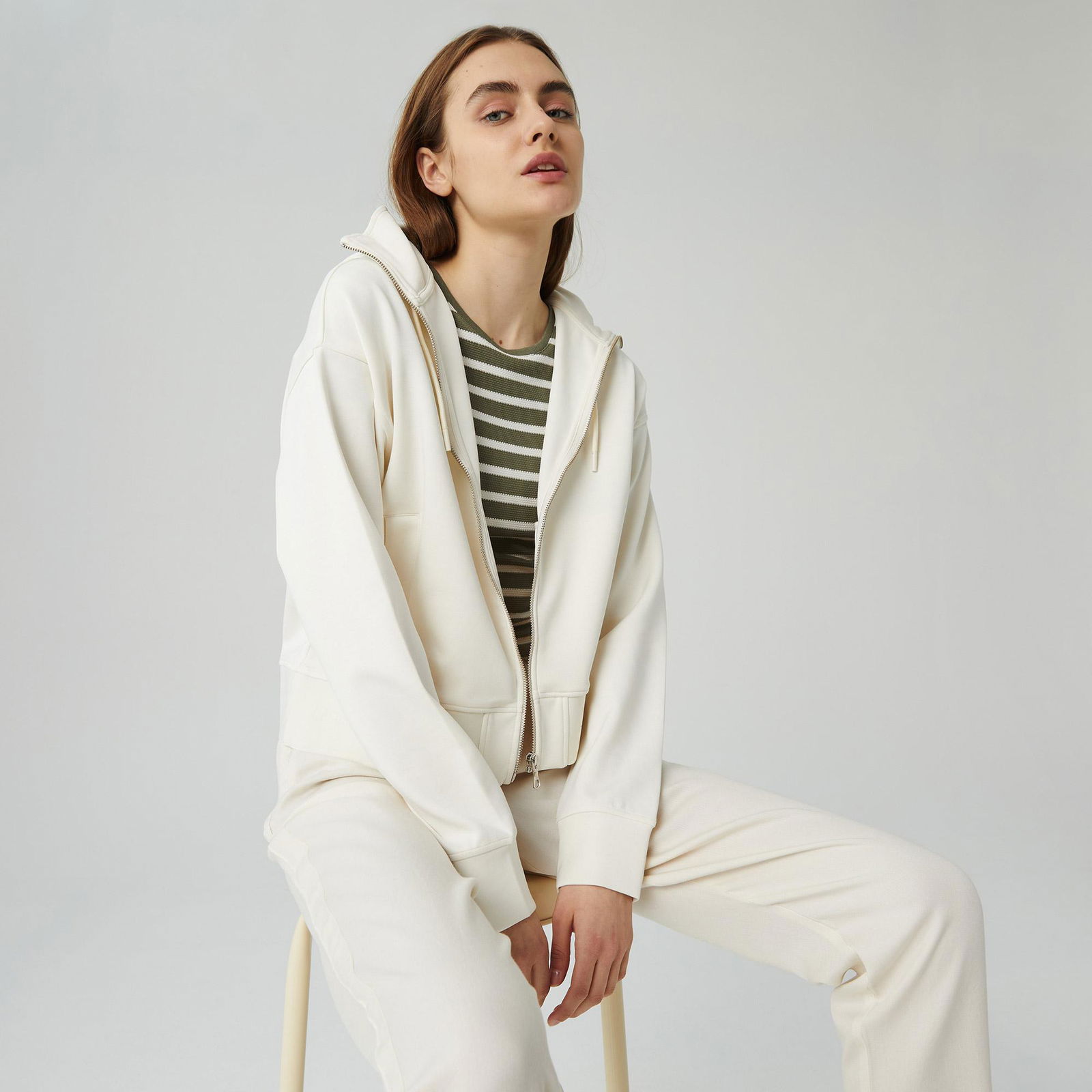 Lacoste Női kapucnis pulóver laza cipzárral
