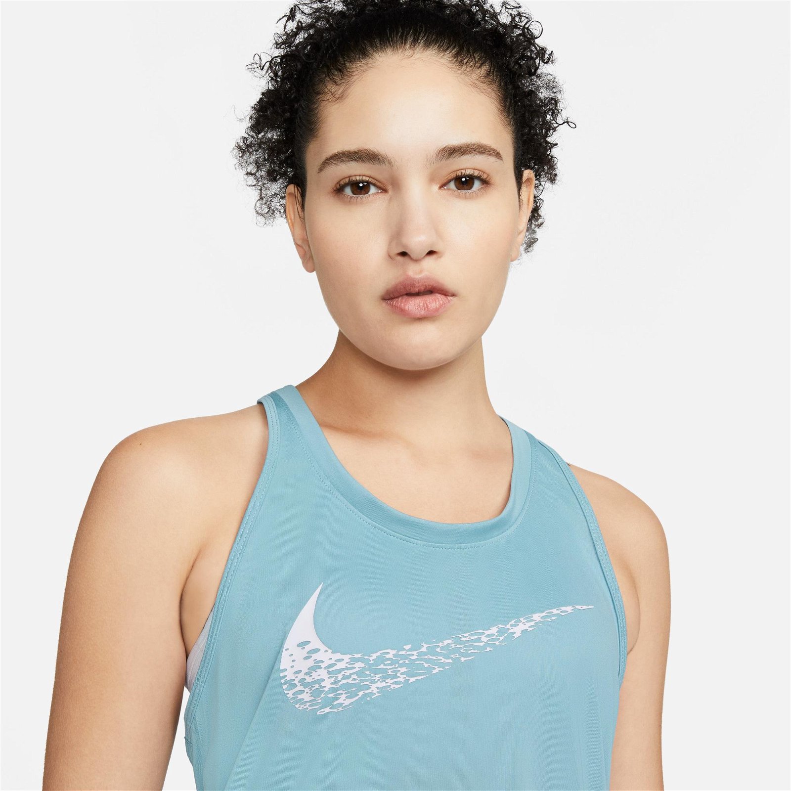 Nike Swoosh Run Kadın Mavi Kolsuz T-Shirt
