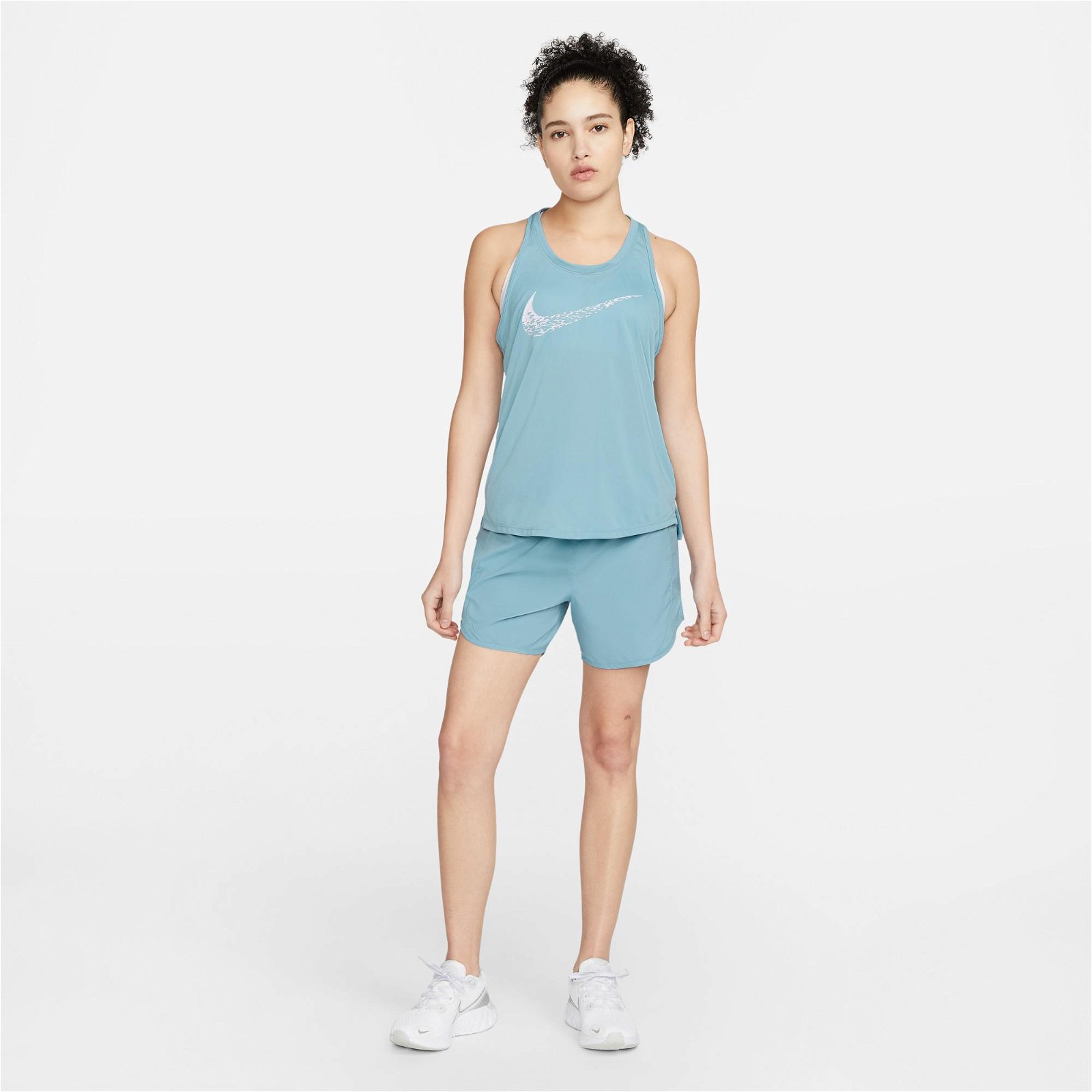 Nike Swoosh Run Kadın Mavi Kolsuz T-Shirt