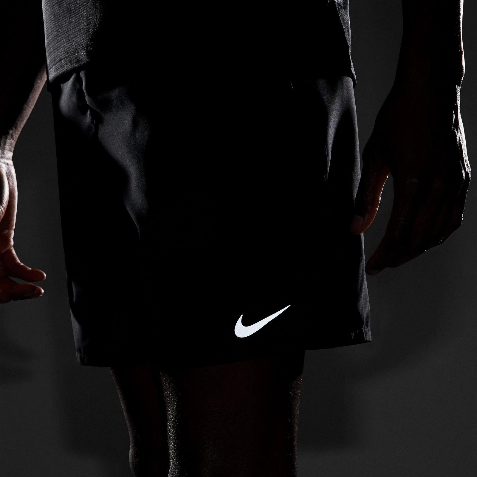 Nike Dri-Fit Run 7Bf Erkek Siyah Şort