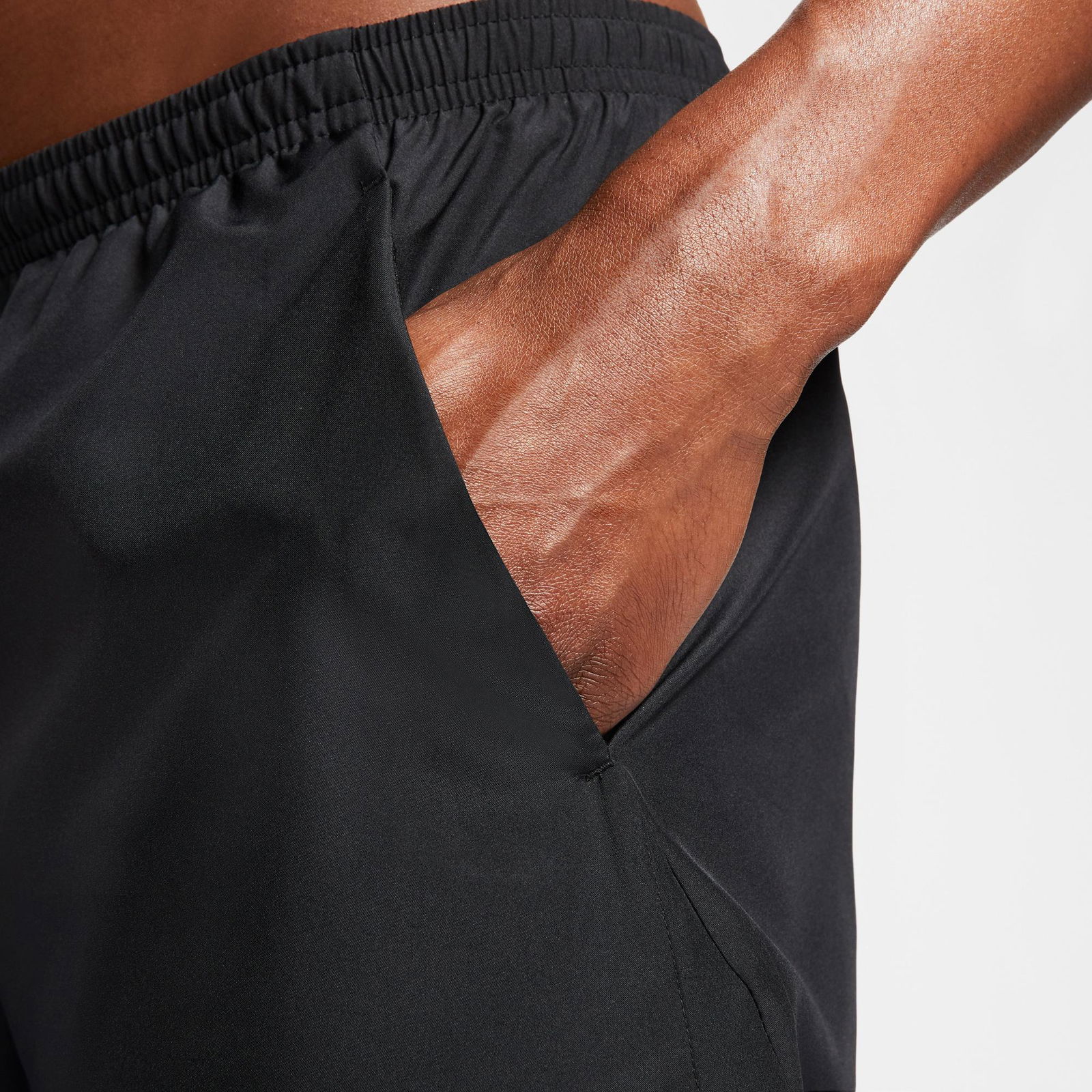 Nike Dri-Fit Run 7Bf Erkek Siyah Şort