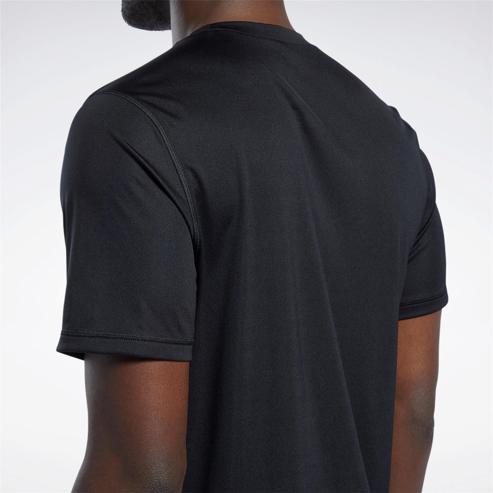 Reebok Re Basic Erkek Siyah T-Shirt