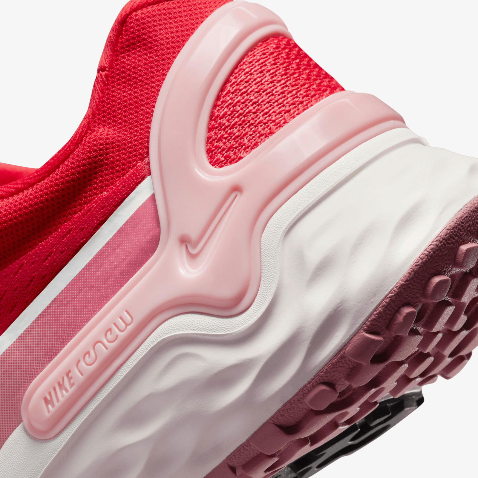 Nike Renew Run 3 Kadın Kırmızı Spor Ayakkabı