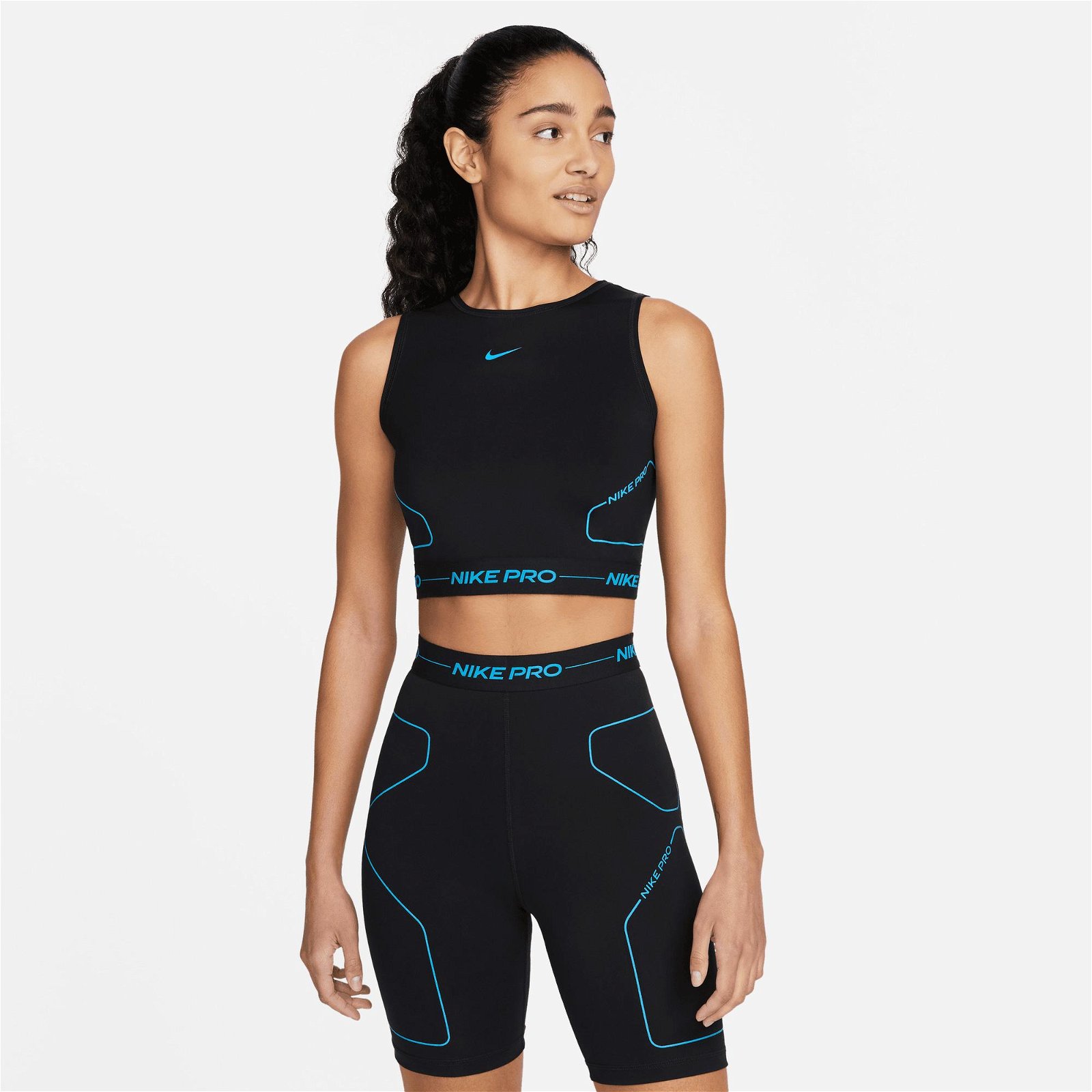 Nike Pro Dri-FIT Kadın Siyah Crop Top
