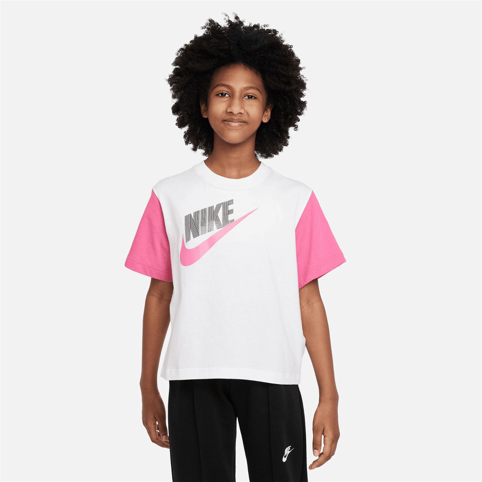 Nike Sportswear Essential Boxy Dance Çocuk Beyaz T-Shirt