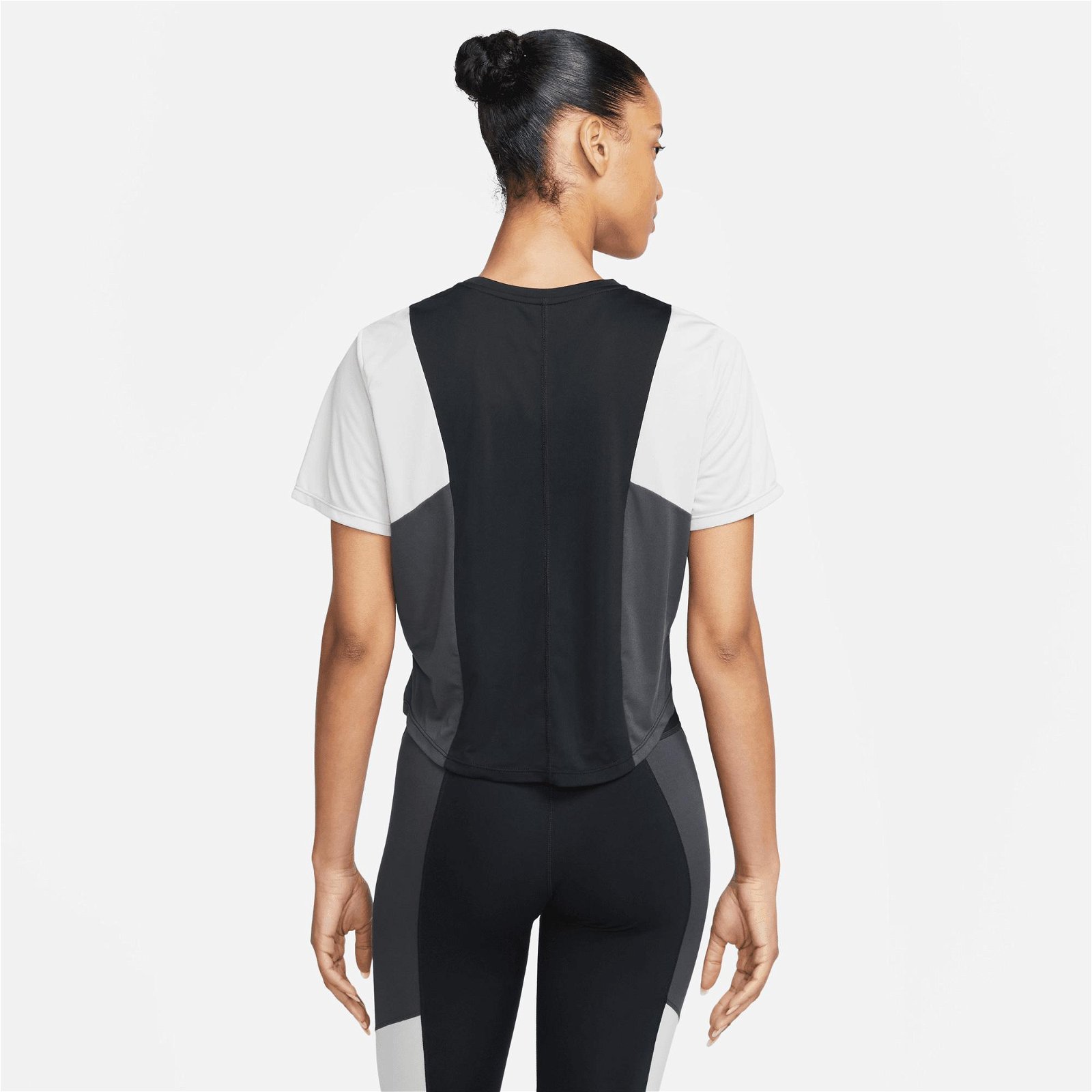 Nike One Dri-FIT Ss Std Crp Top Cb Kadın Siyah T-Shirt