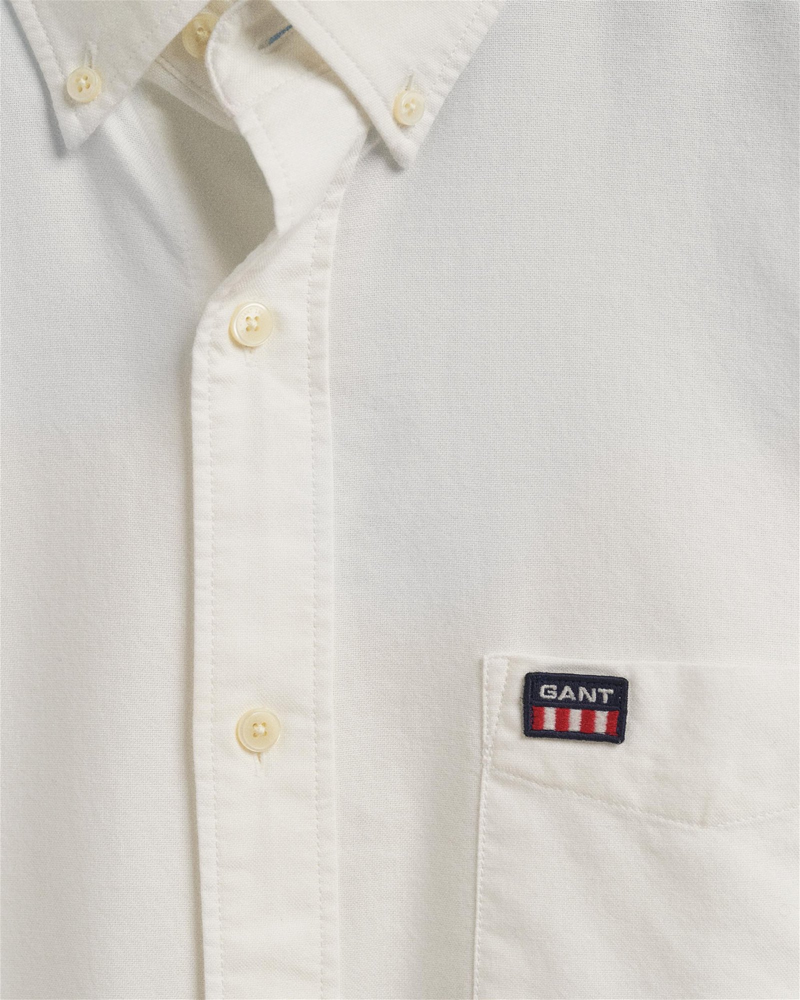 GANT Erkek Beyaz Regular Fit Düğmeli Yaka Gömlek