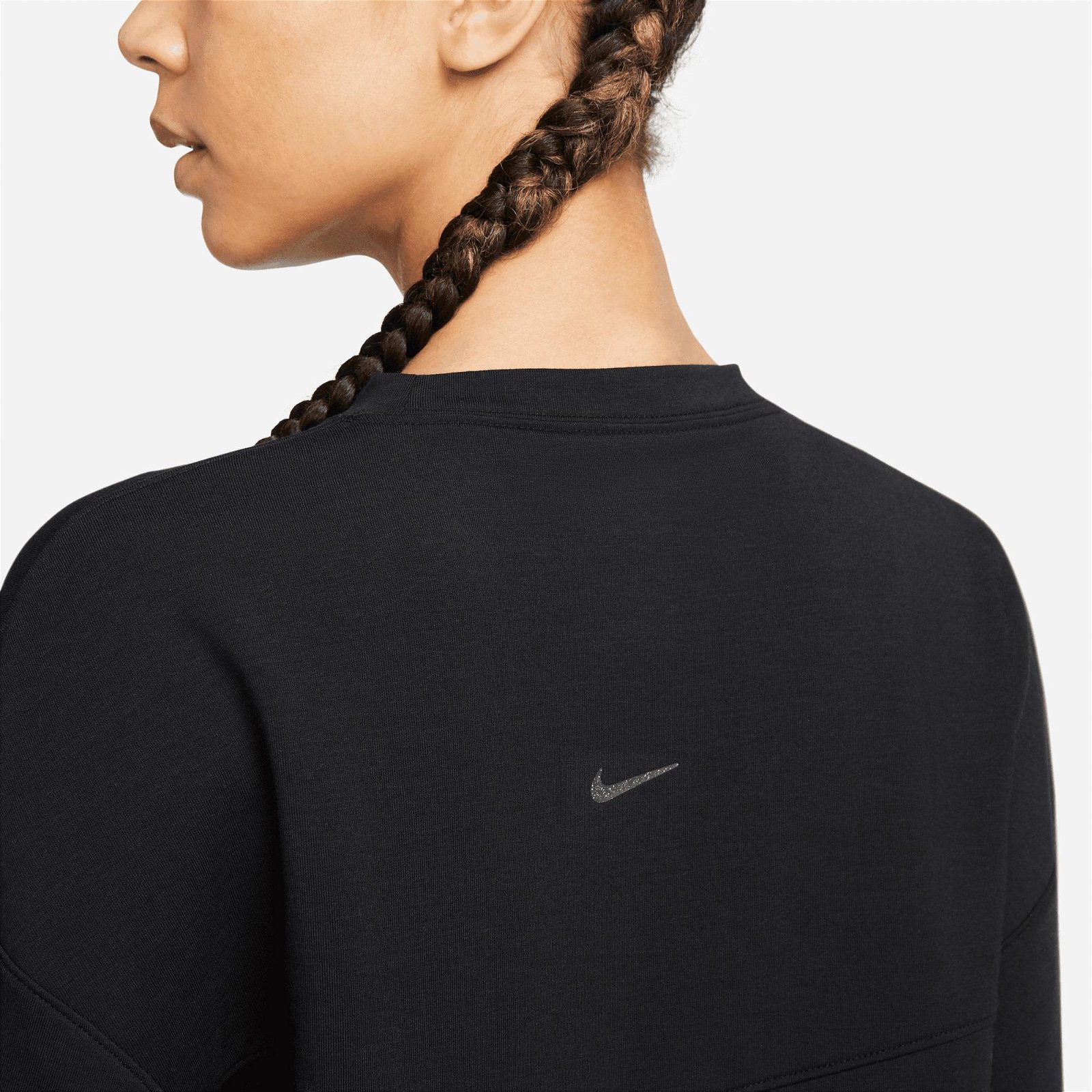 Nike Yoga Dri-FIT Fleece Crew Kadın Siyah Sweatshirt