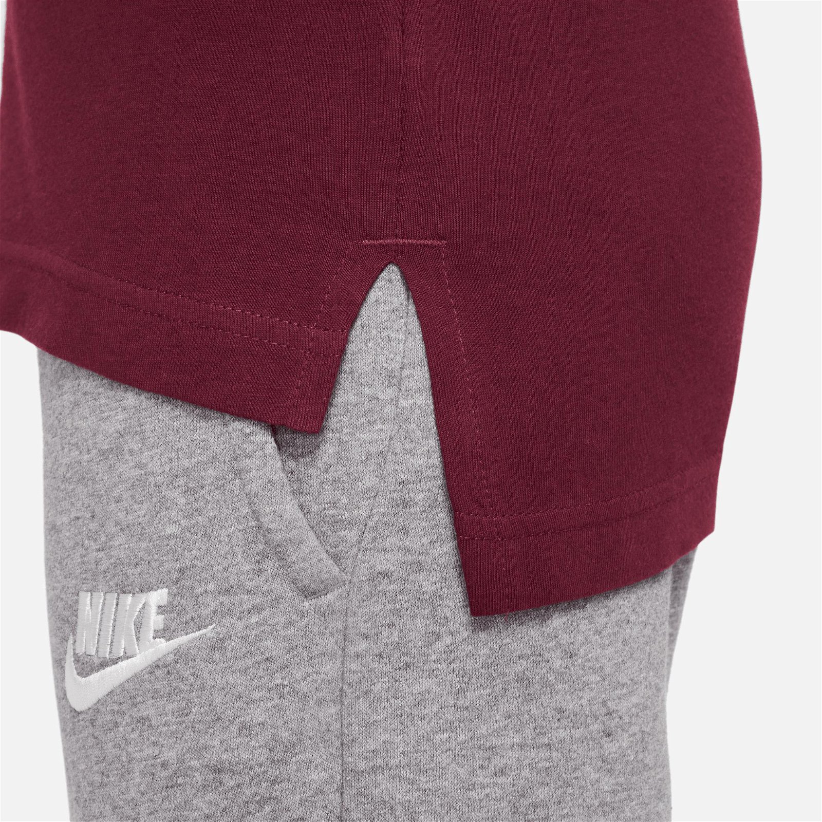 Nike Sportswear Basic Futura Çocuk Bordo T-Shirt