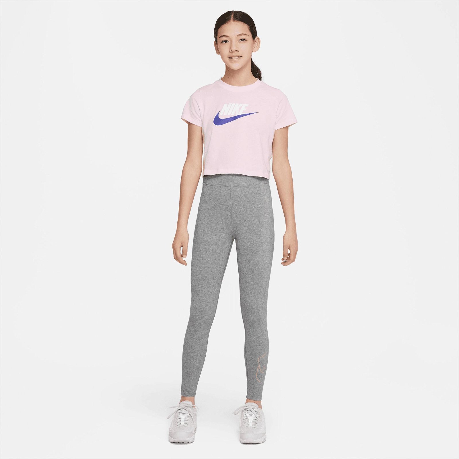Nike Sportswear Çocuk Açık Pembe T-Shirt