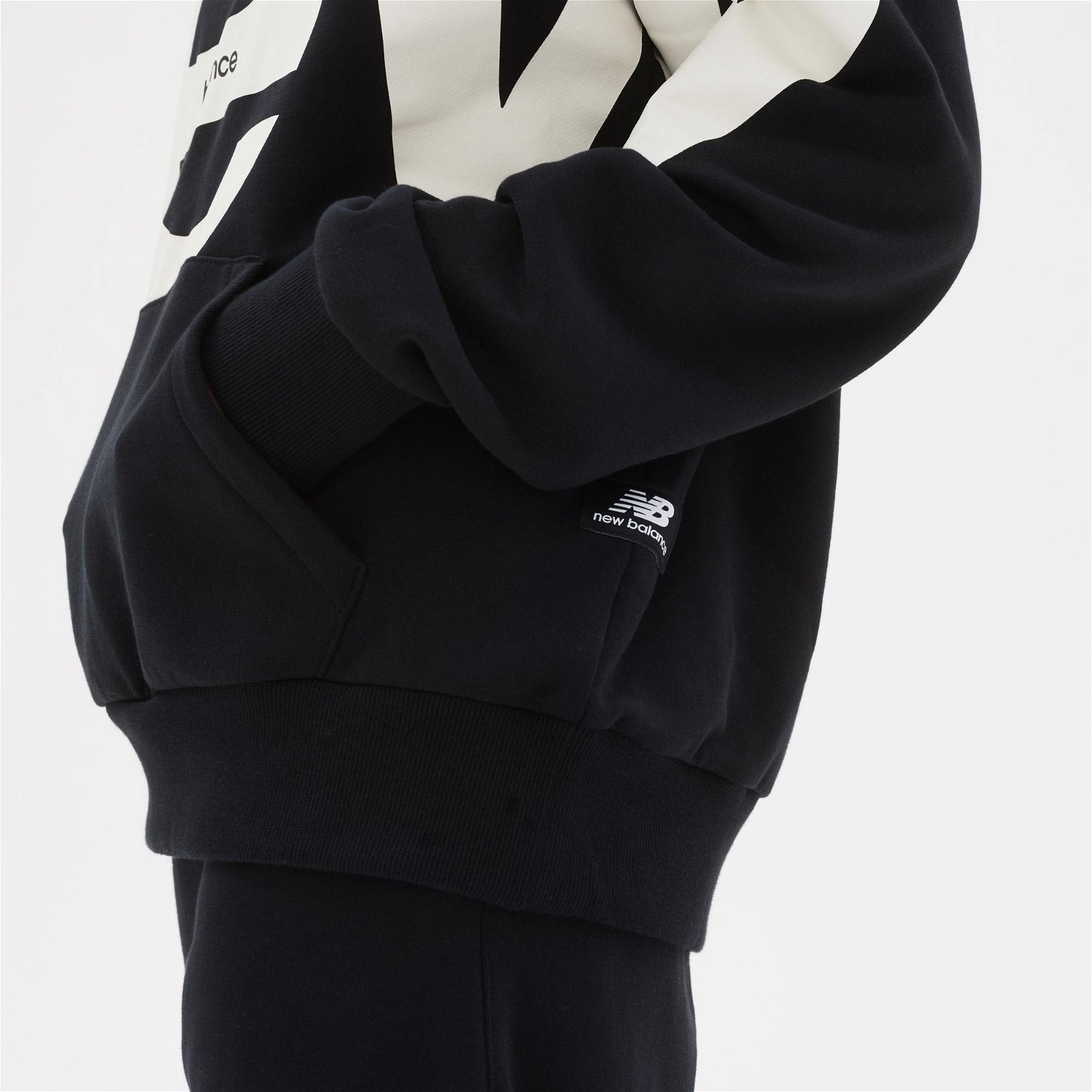 New Balance Out of Bounds Unisex Siyah Hoodie