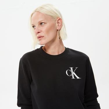  Calvin Klein institutional Crew Neck Kadın Siyah Kazak