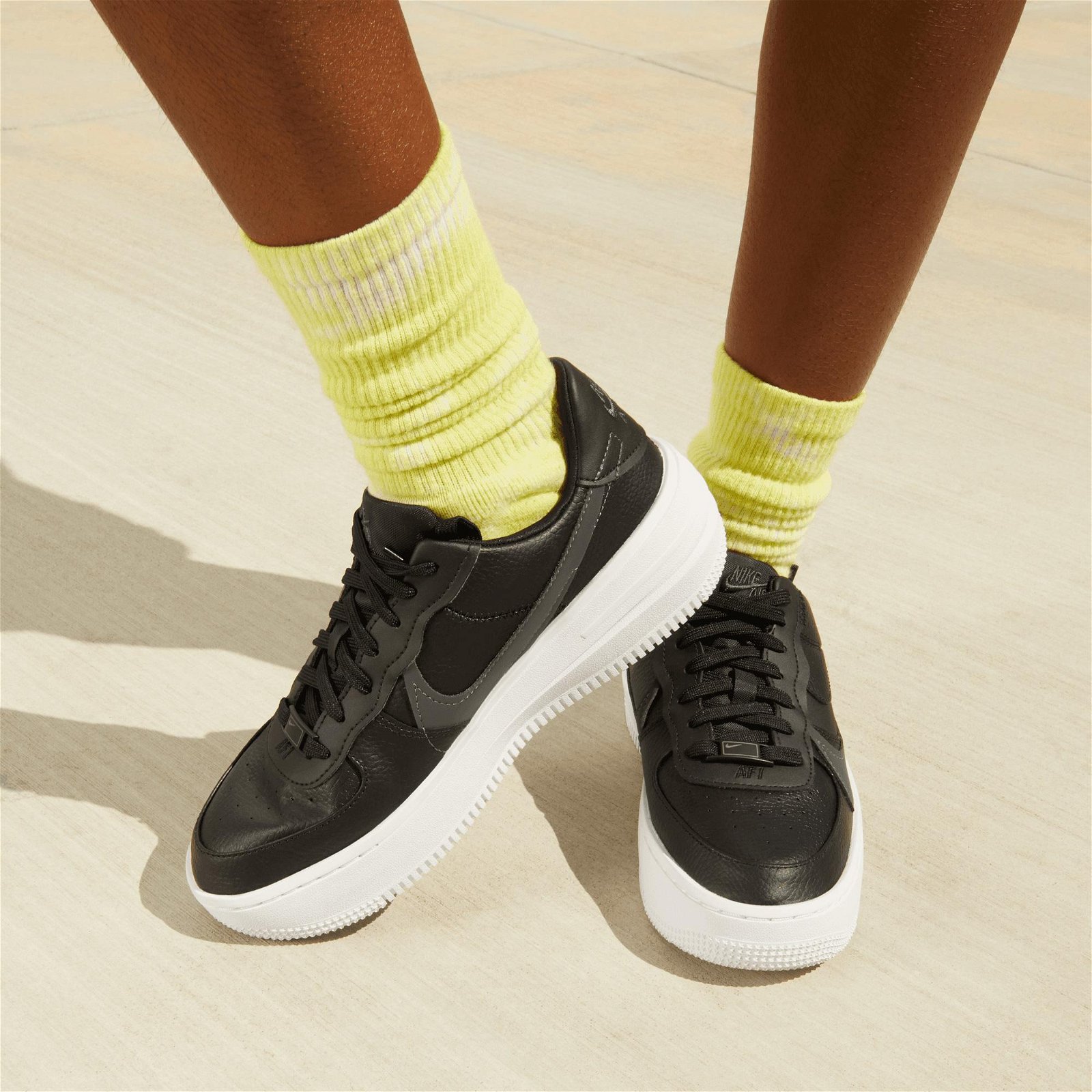 Nike Air Force 1 PLT.AF.ORM Kadın Siyah Spor Ayakkabı