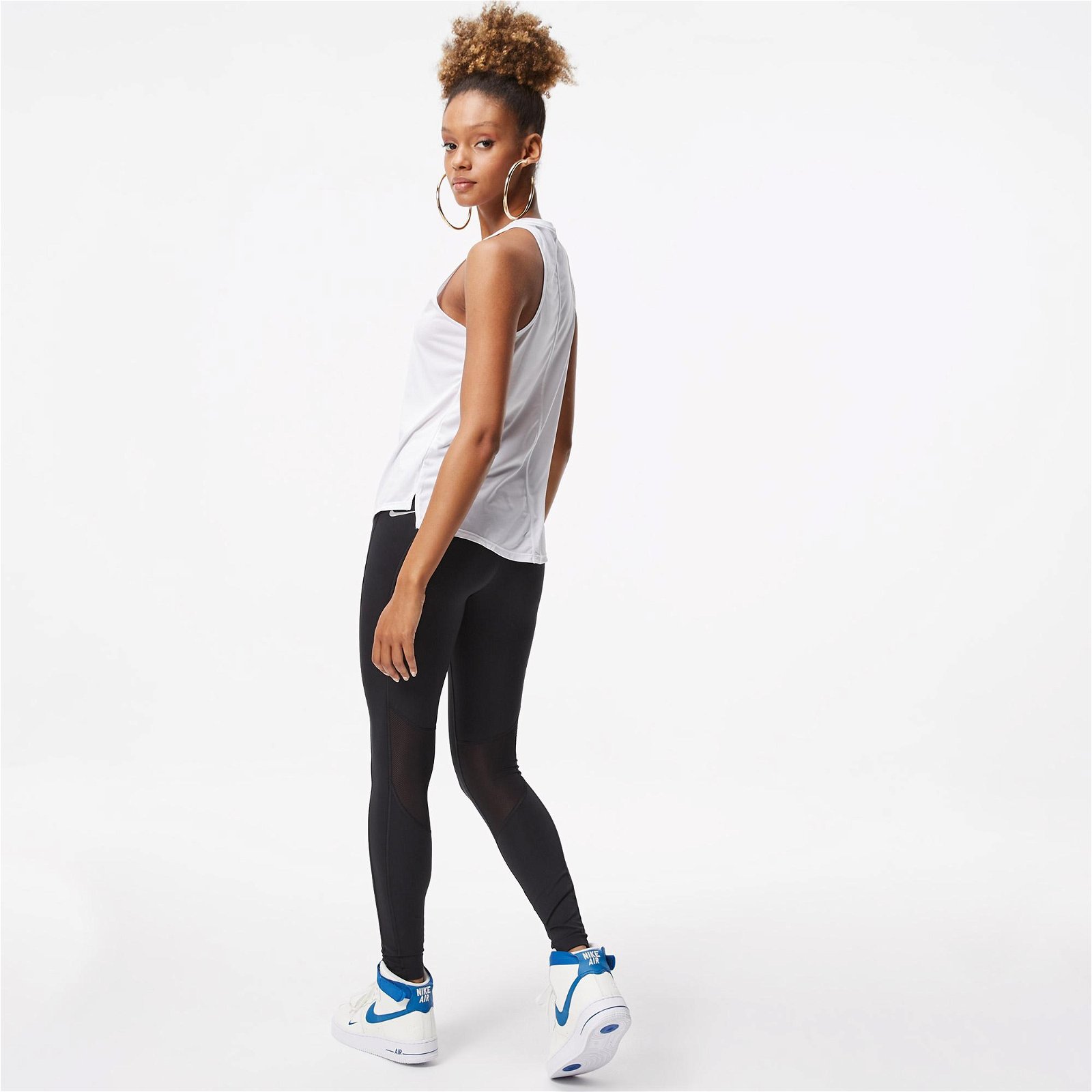 Nike One Dri-Fit Kadın Beyaz Kolsuz T-Shirt