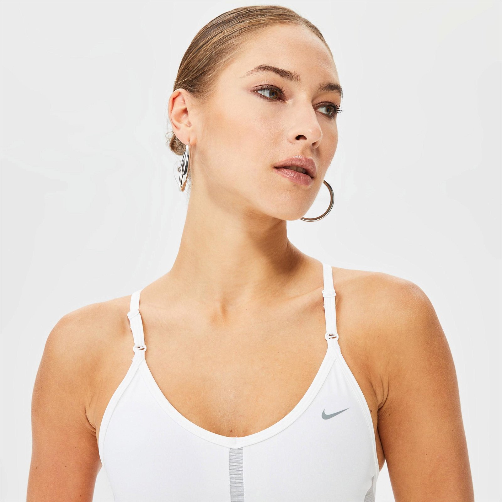 Nike Dri-FIT Indy V-Neck Kadın Beyaz Bra