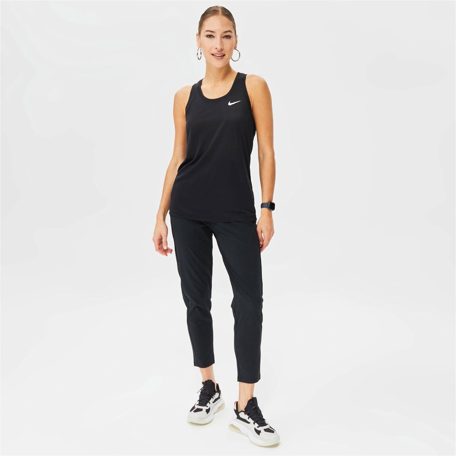 Nike Dri-FIT Leg Raceback Kadın Siyah Kolsuz T-Shirt