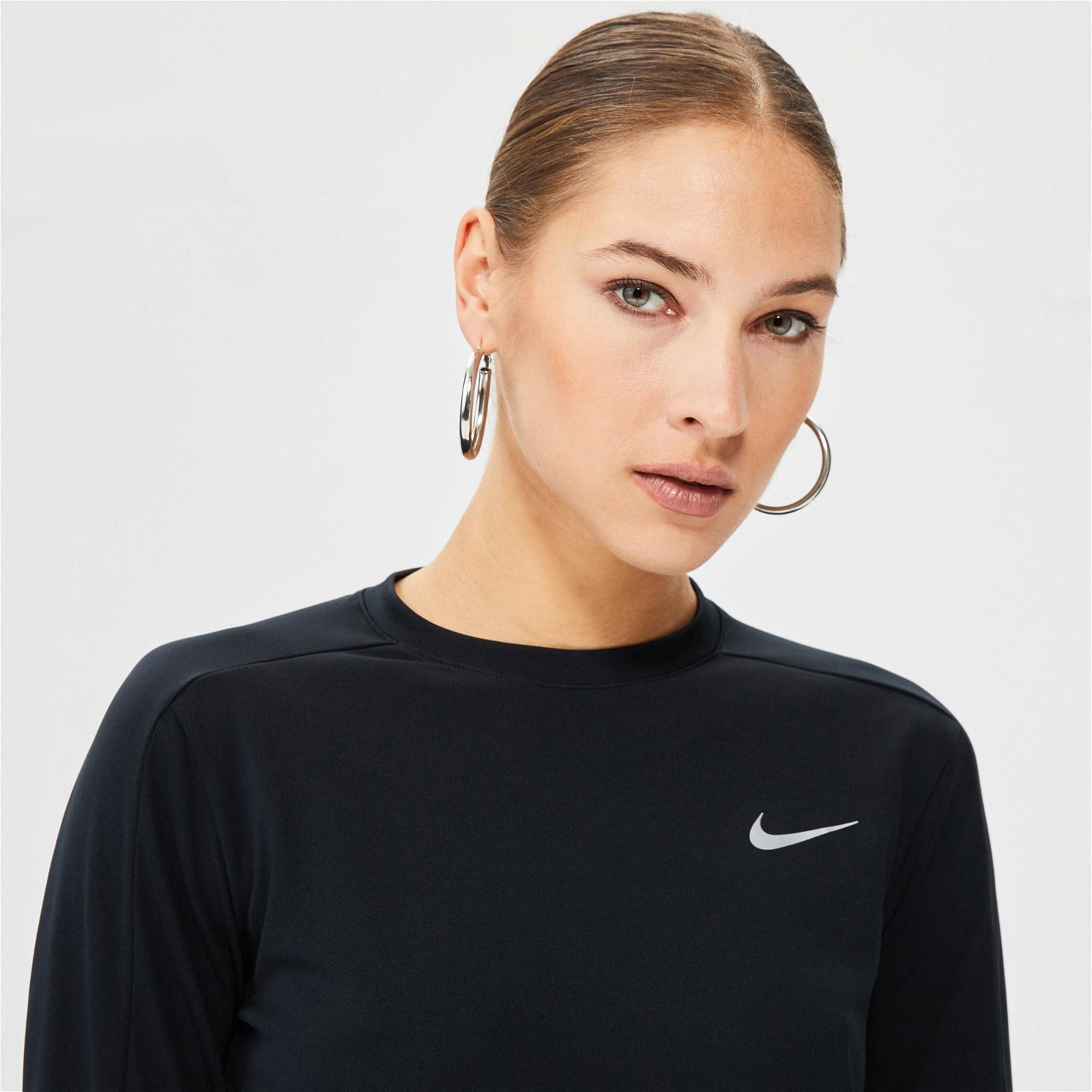 Nike Dri-FIT Pacer Crew Kadın Siyah Sweatshirt