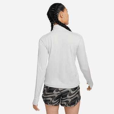  Nike Dri-FIT Pacer Hz Kadın Gri Sweatshirt