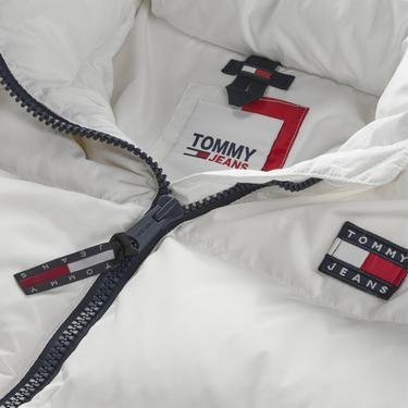  Tommy Jeans Alaska Puffer Kadın Beyaz Ceket