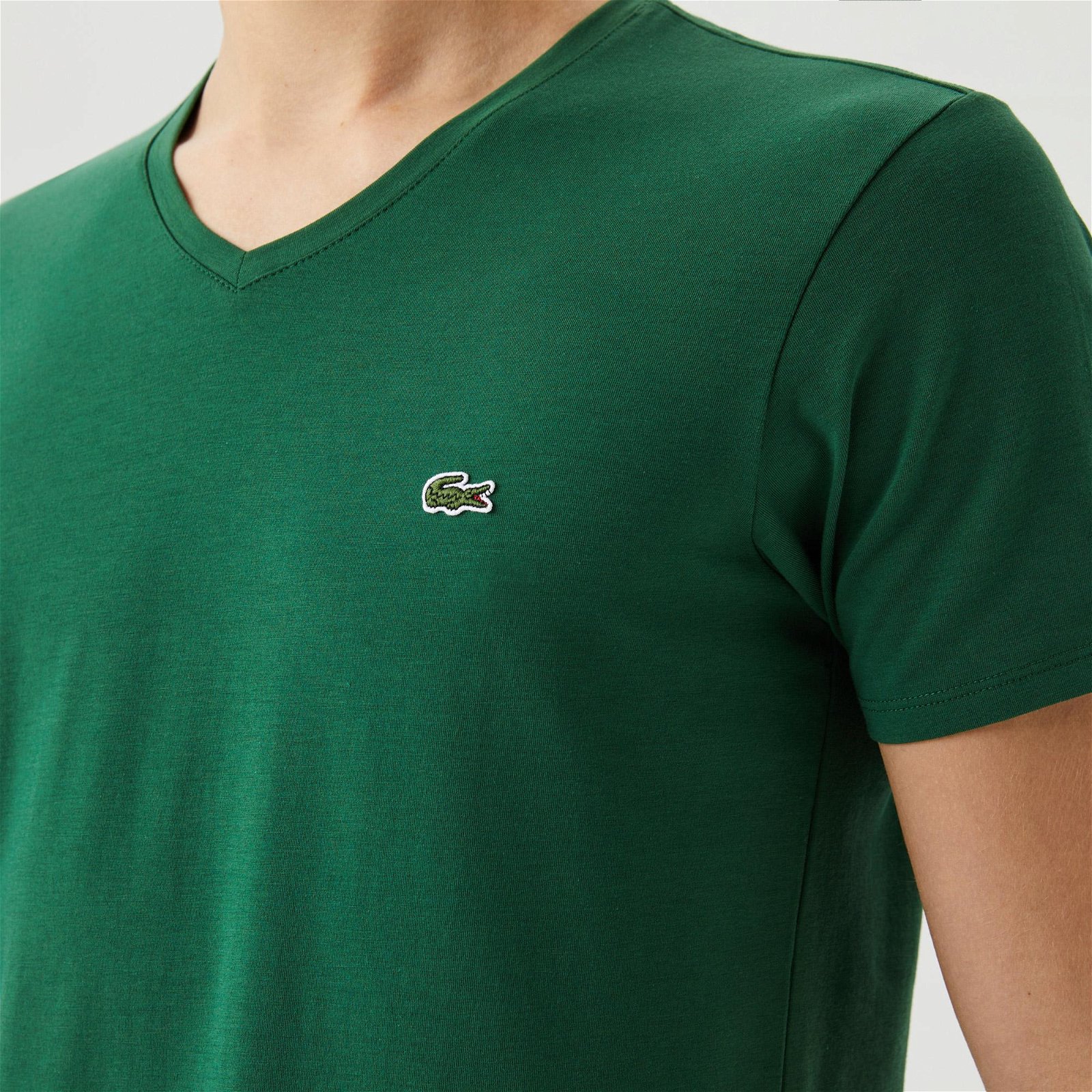 Lacoste Erkek Slim Fit V yaka Yeşil T-Shirt