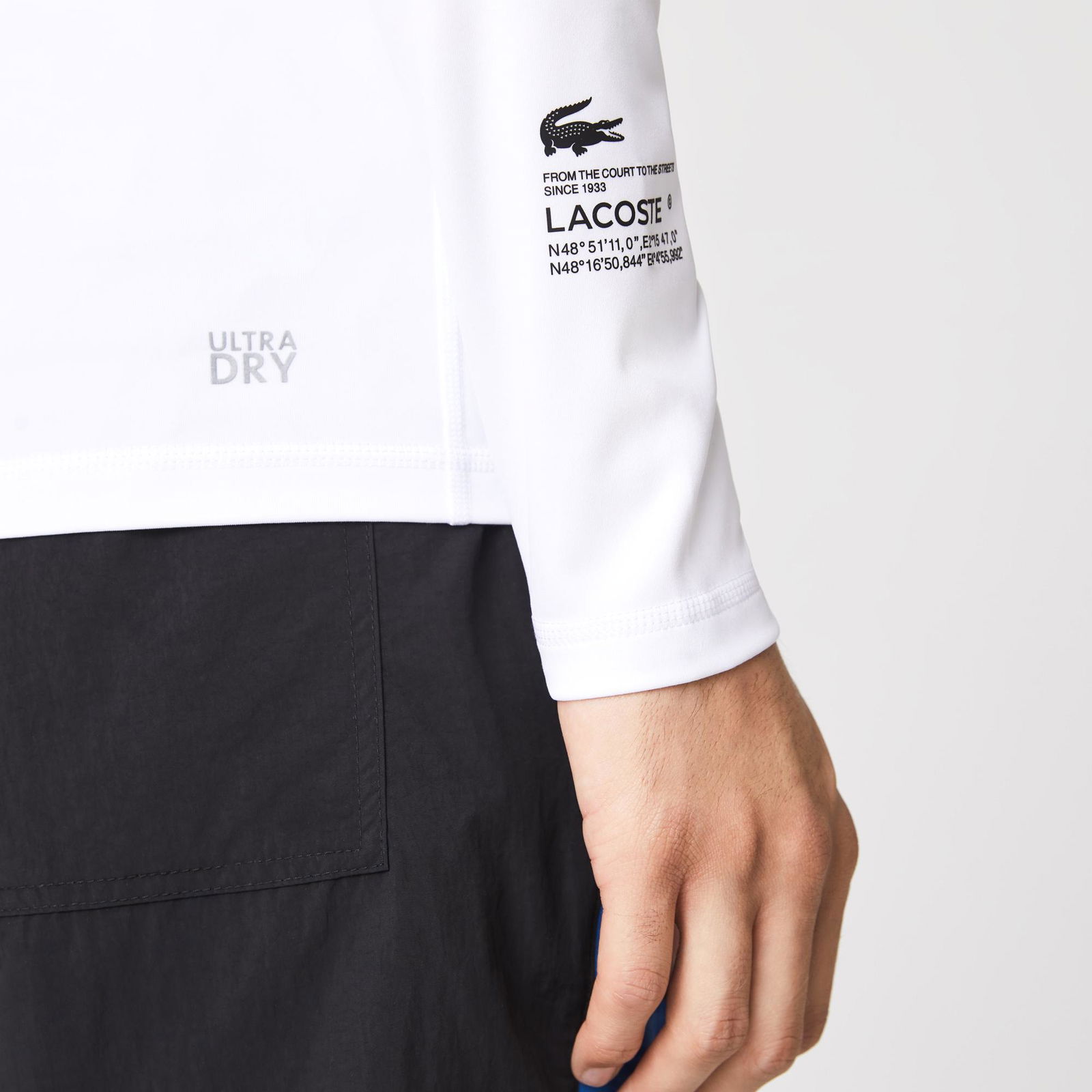 Lacoste Active Erkek Tapered Fit Uzun Kollu Bisiklet Yaka Baskılı Beyaz T-Shirt