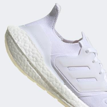  adidas Ultraboost 22 W Kadın Beyaz Sneaker