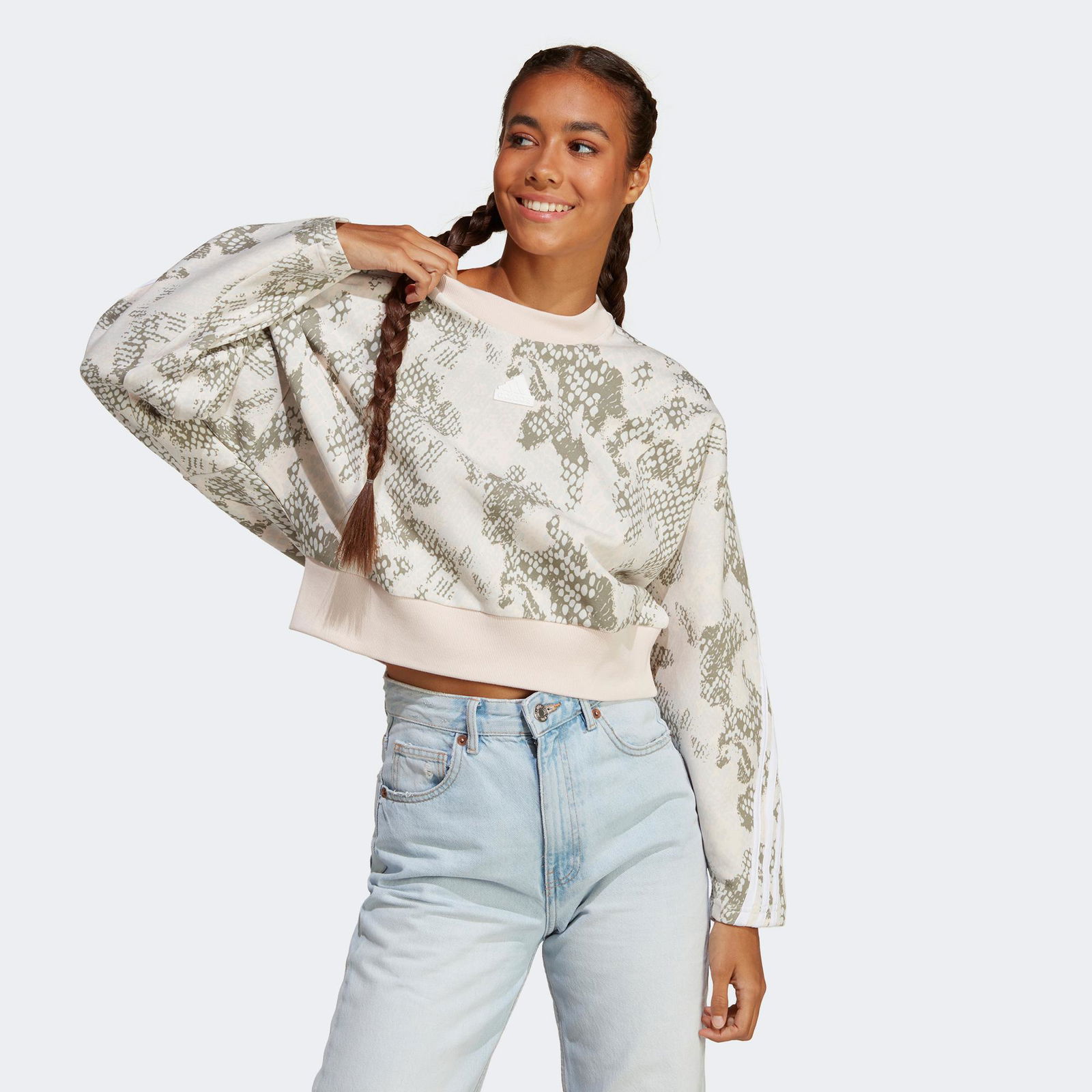 adidas Future Icon 3 Stripes Crew Kadın Krem Rengi Sweatshirt