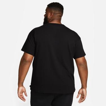  Nike Sportswear Premium Essential Sustainable Erkek Siyah T-Shirt