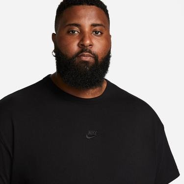  Nike Sportswear Premium Essential Sustainable Erkek Siyah T-Shirt