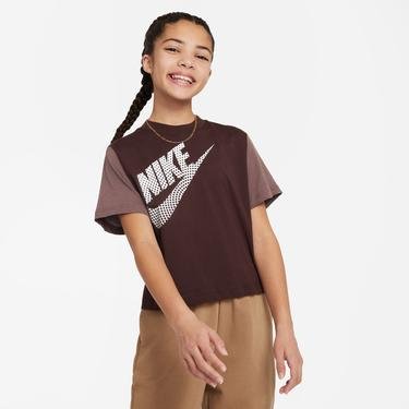  Nike Sportswear Essential Boxy Çocuk Kahverengi T-Shirt