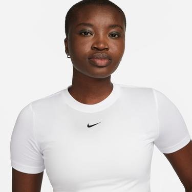  Nike Sportswear Essential Slim Crop Kadın Beyaz T-Shirt