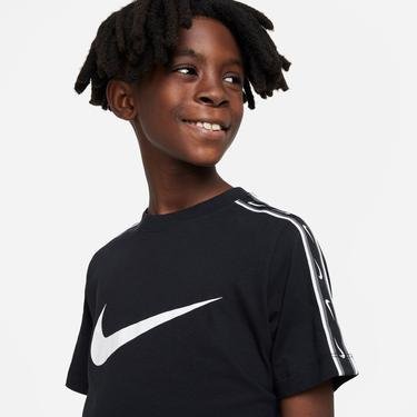  Nike Sportswear Repeat Çocuk Siyah T-Shirt