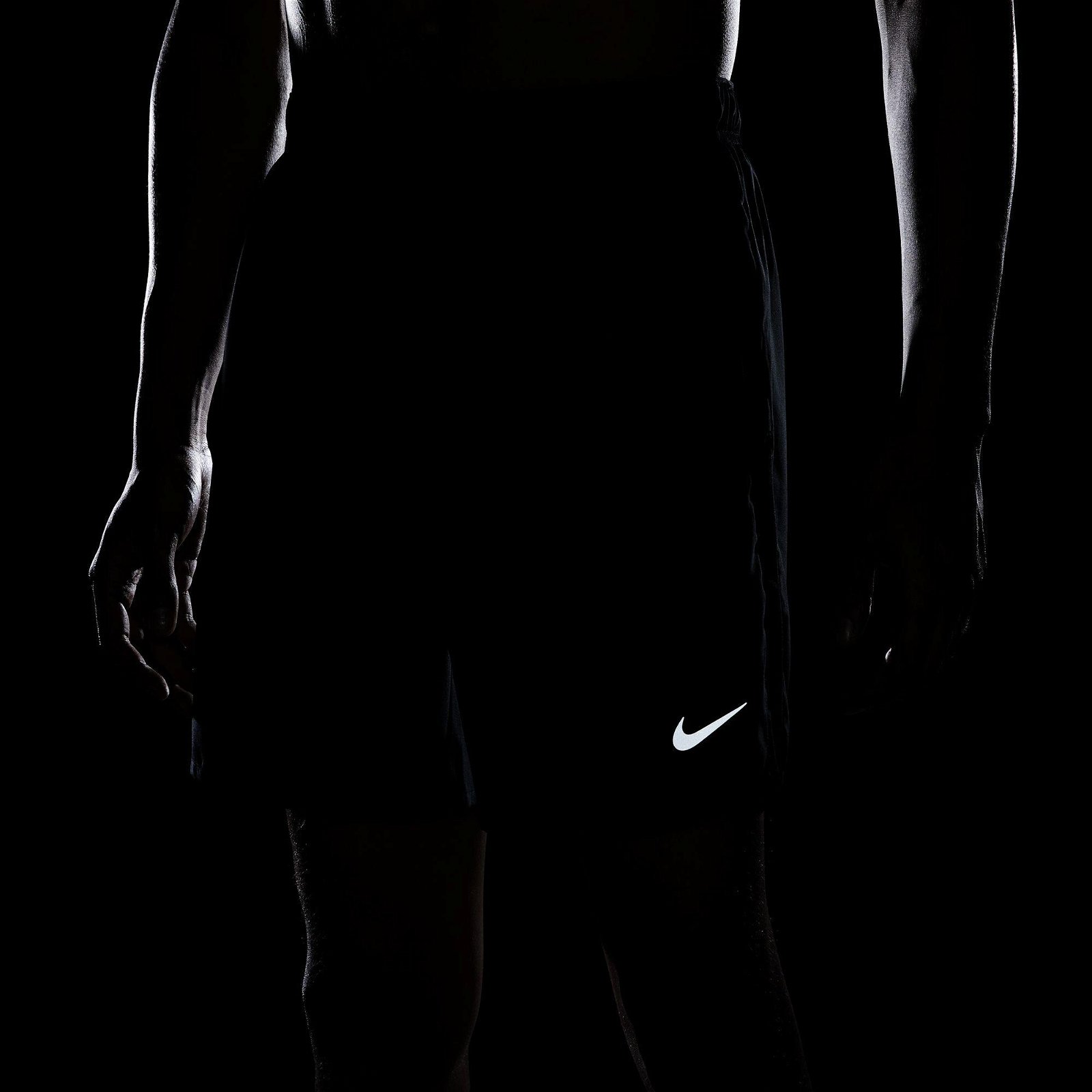 Nike Dri-Fit Challenger 18cm Unlined Erkek Siyah Şort