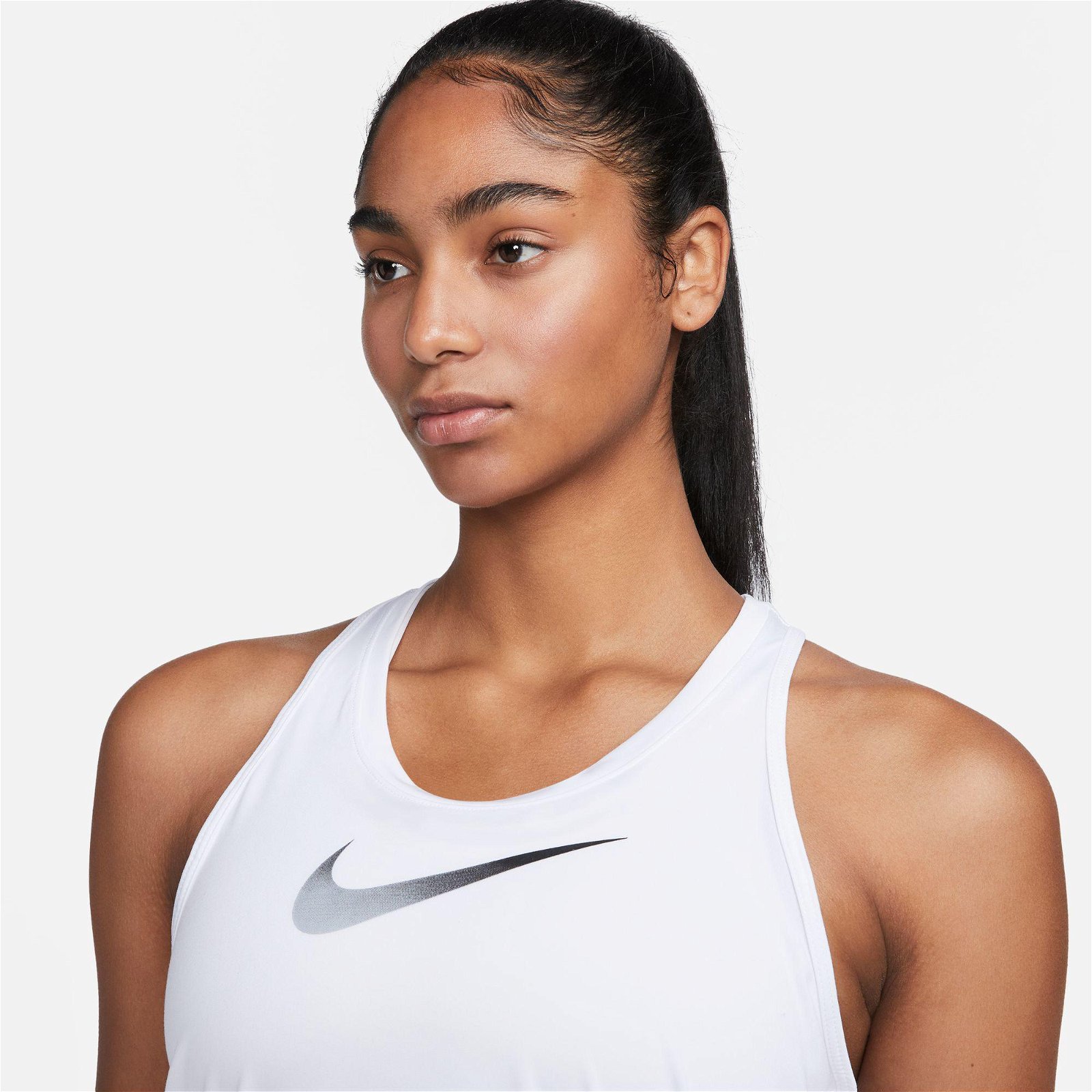 Nike One Dri-Fit Swoosh Tank Kadın Beyaz Kolsuz T-Shirt