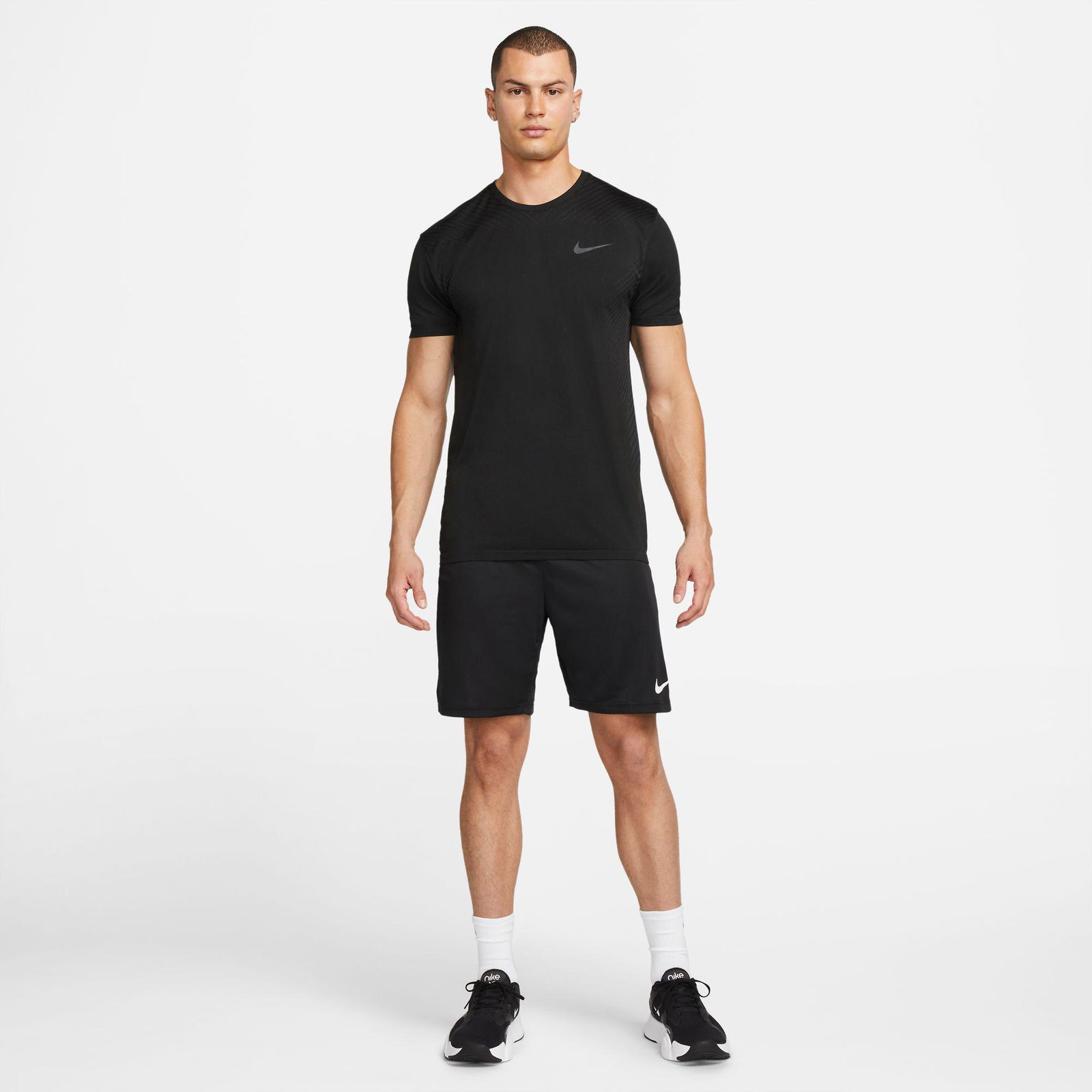 Nike Dri-Fit Seamless Top Erkek Siyah T-Shirt