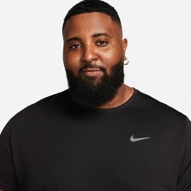  Nike Dri-Fit Miler Erkek Siyah T-Shirt