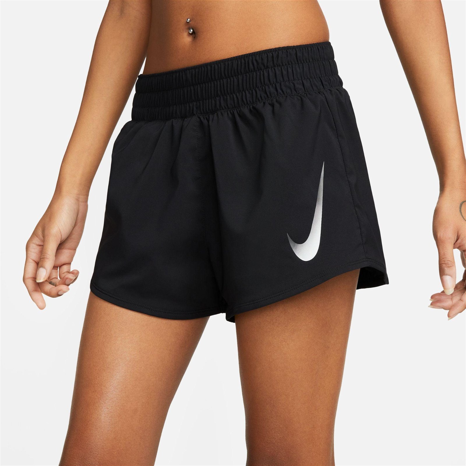 Nike Swoosh Veneer Vers Kadın Siyah Şort