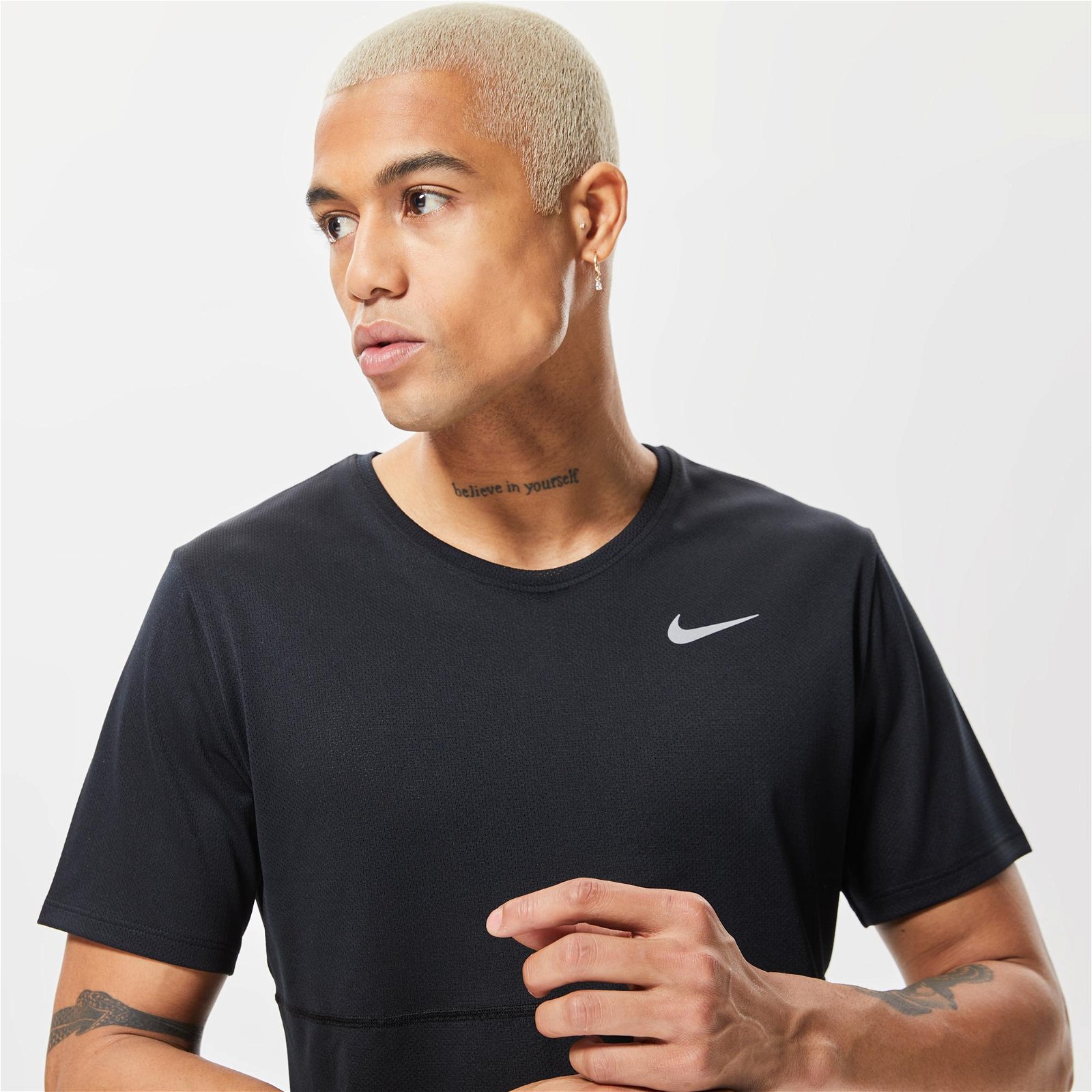 Nike Dri-Fit Run Top Erkek Siyah T-Shirt
