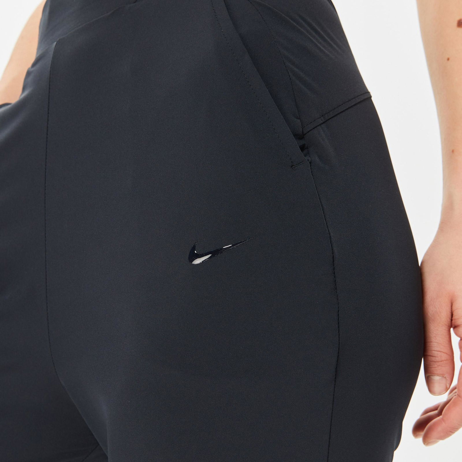 Nike Bliss Luxe Mid Rise Kadın Siyah Eşofman Altı