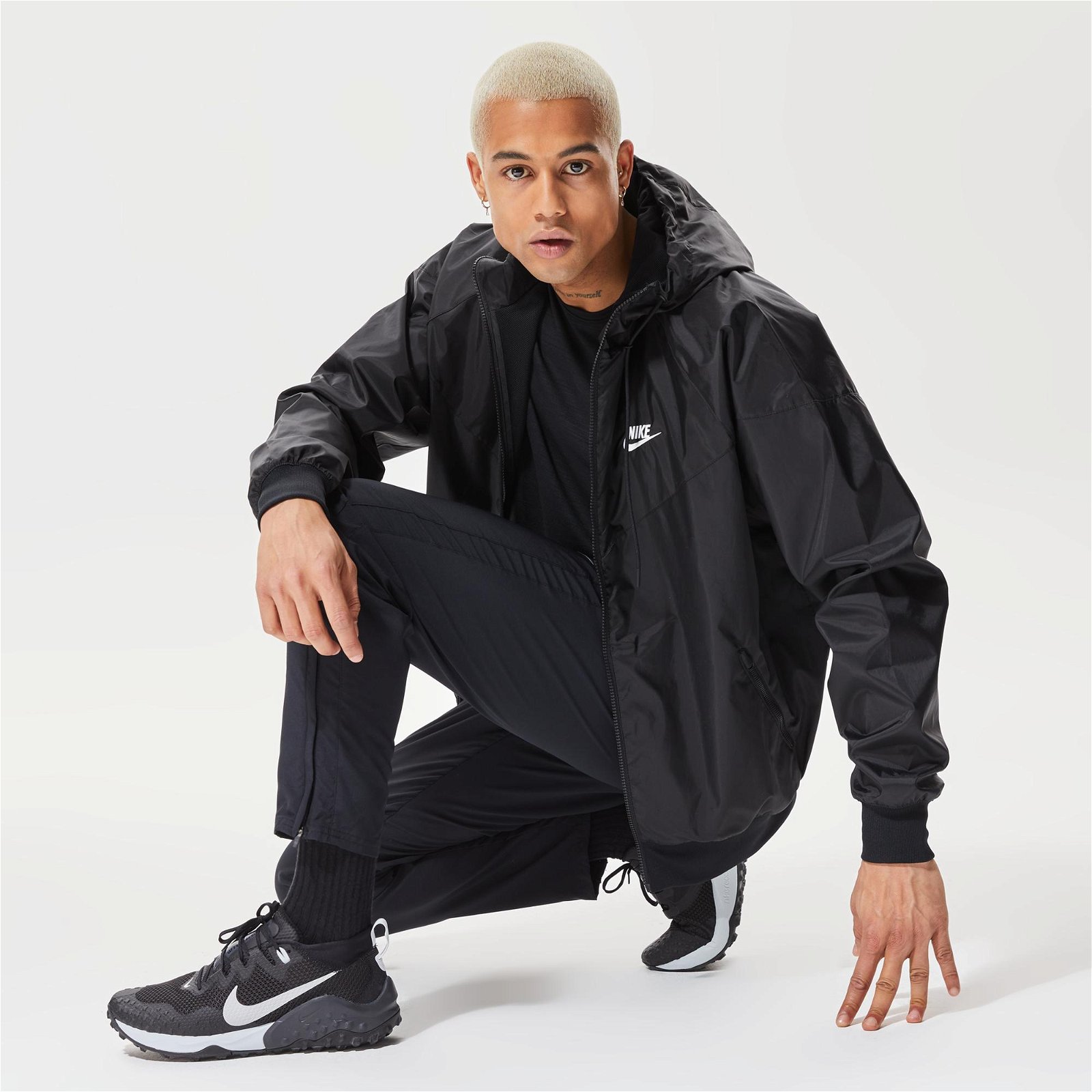 Nike Sportswear Woven Wildrunner Hooded Erkek Siyah Kapüşonlu Rüzgarlık
