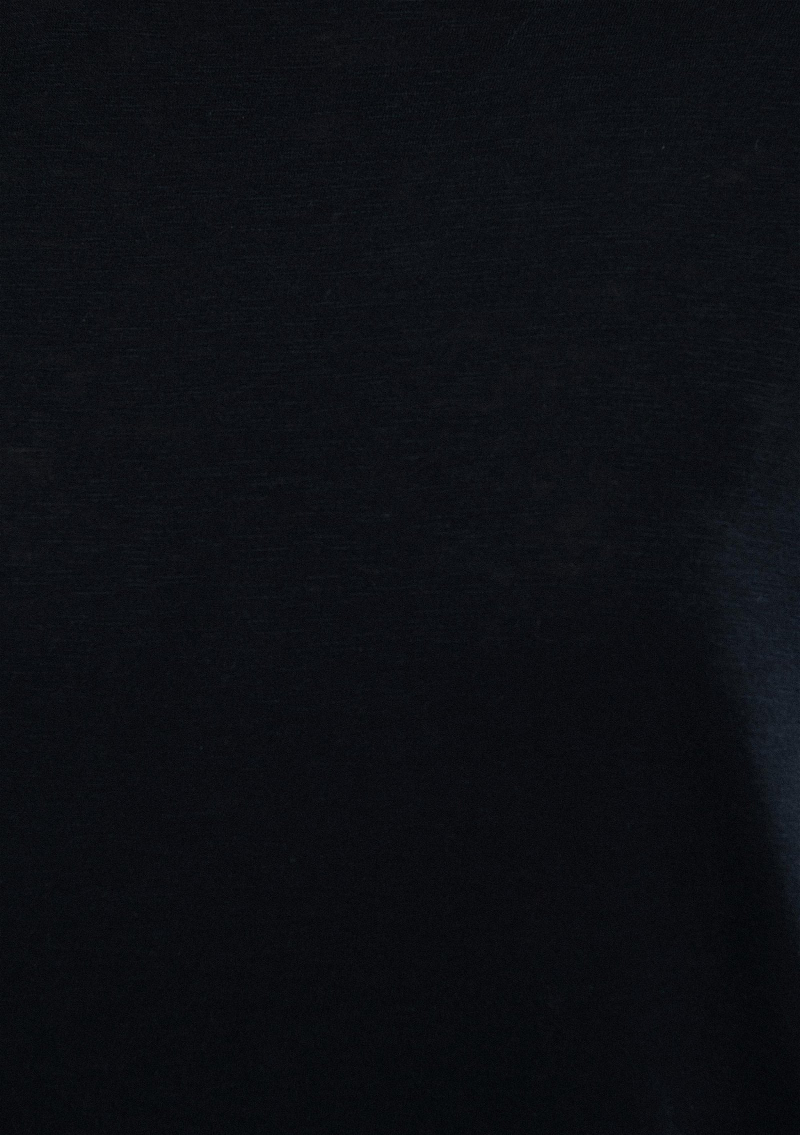 Mavi Yırtmaç Detaylı Siyah Basic Tişört Loose Fit / Bol Rahat Kesim 167237-900