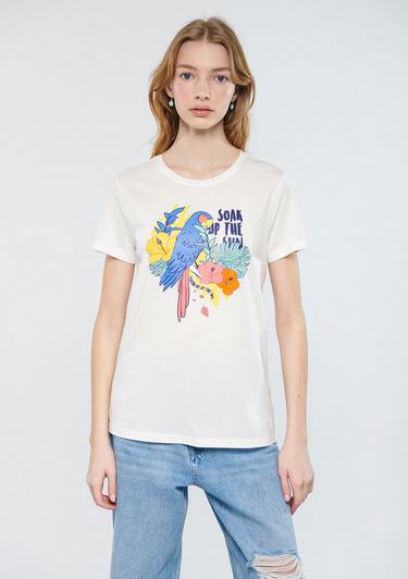  Mavi Papağan Baskılı Beyaz Tişört Slim Fit / Dar Kesim 1611426-70057